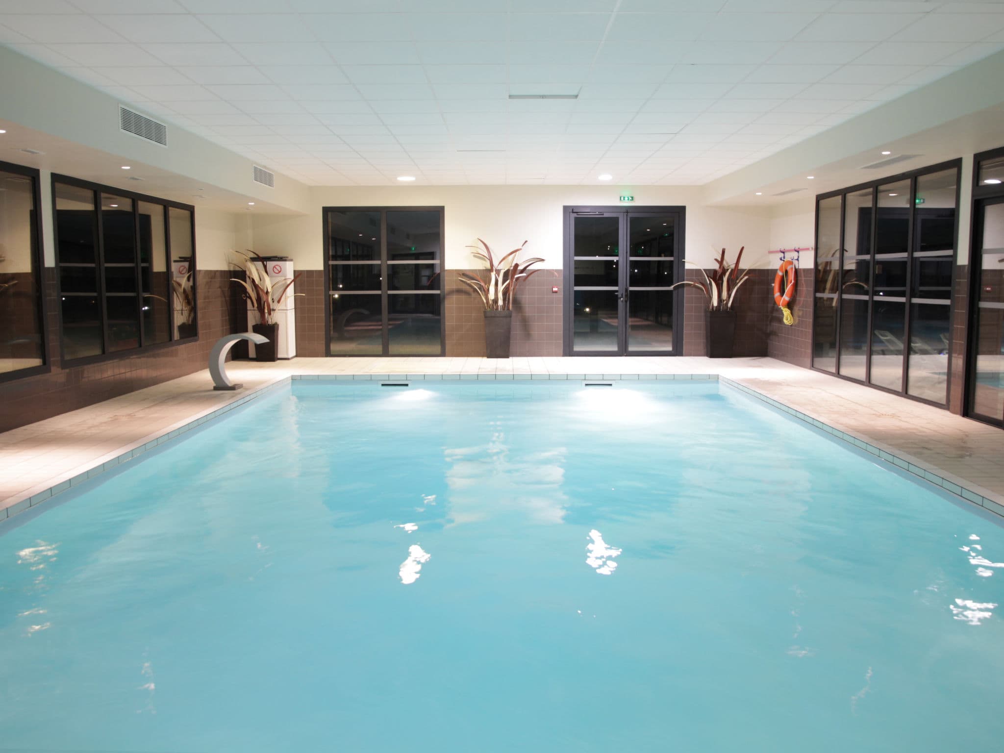 Pool Indoor