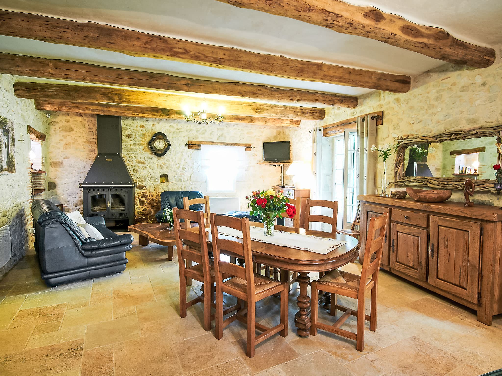 Kitchen / Dining Room