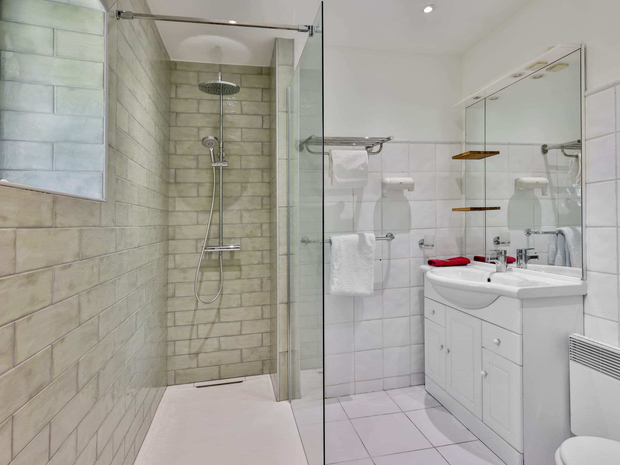 Bathroom / Wellness