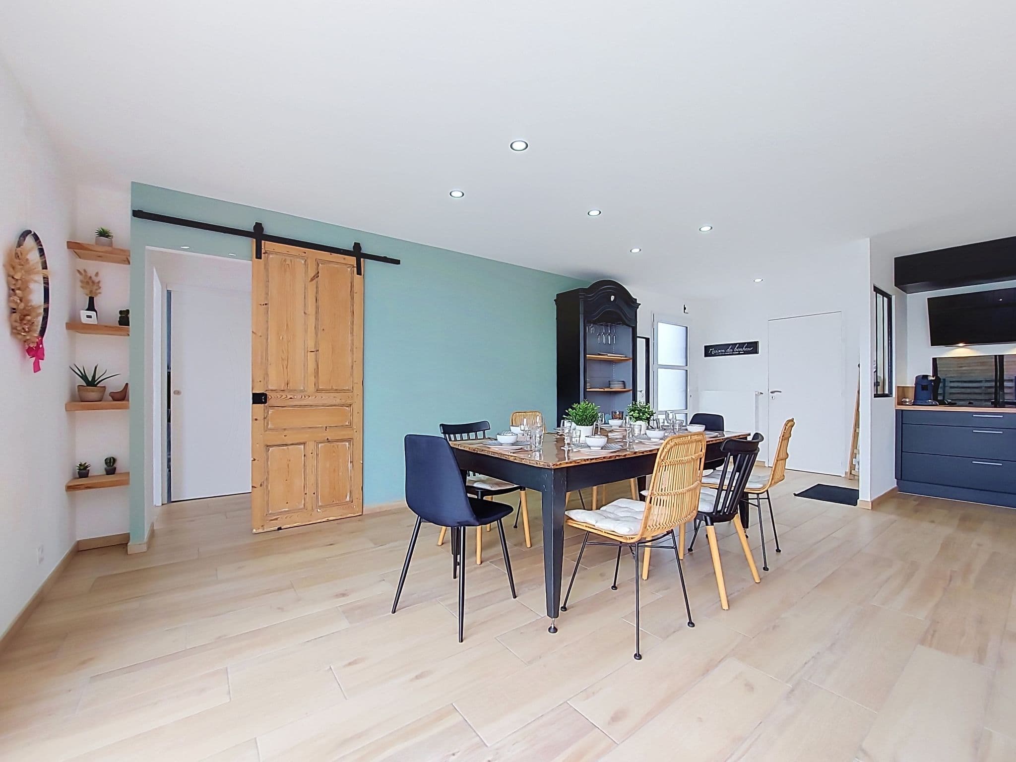 Kitchen / Dining Room