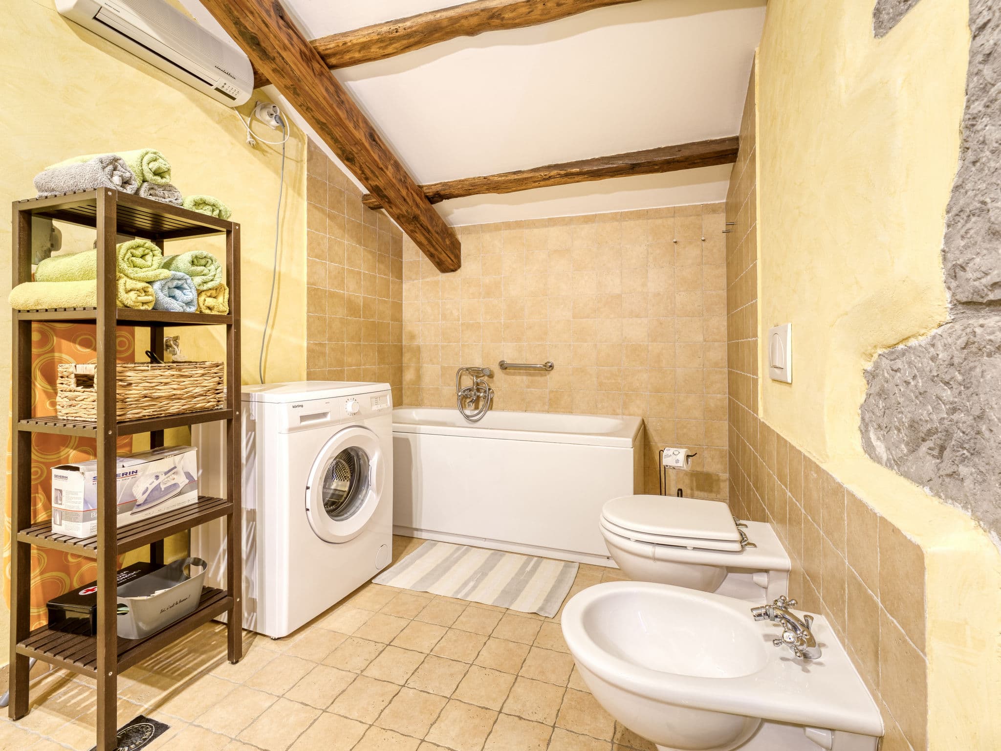 Bathroom / Wellness