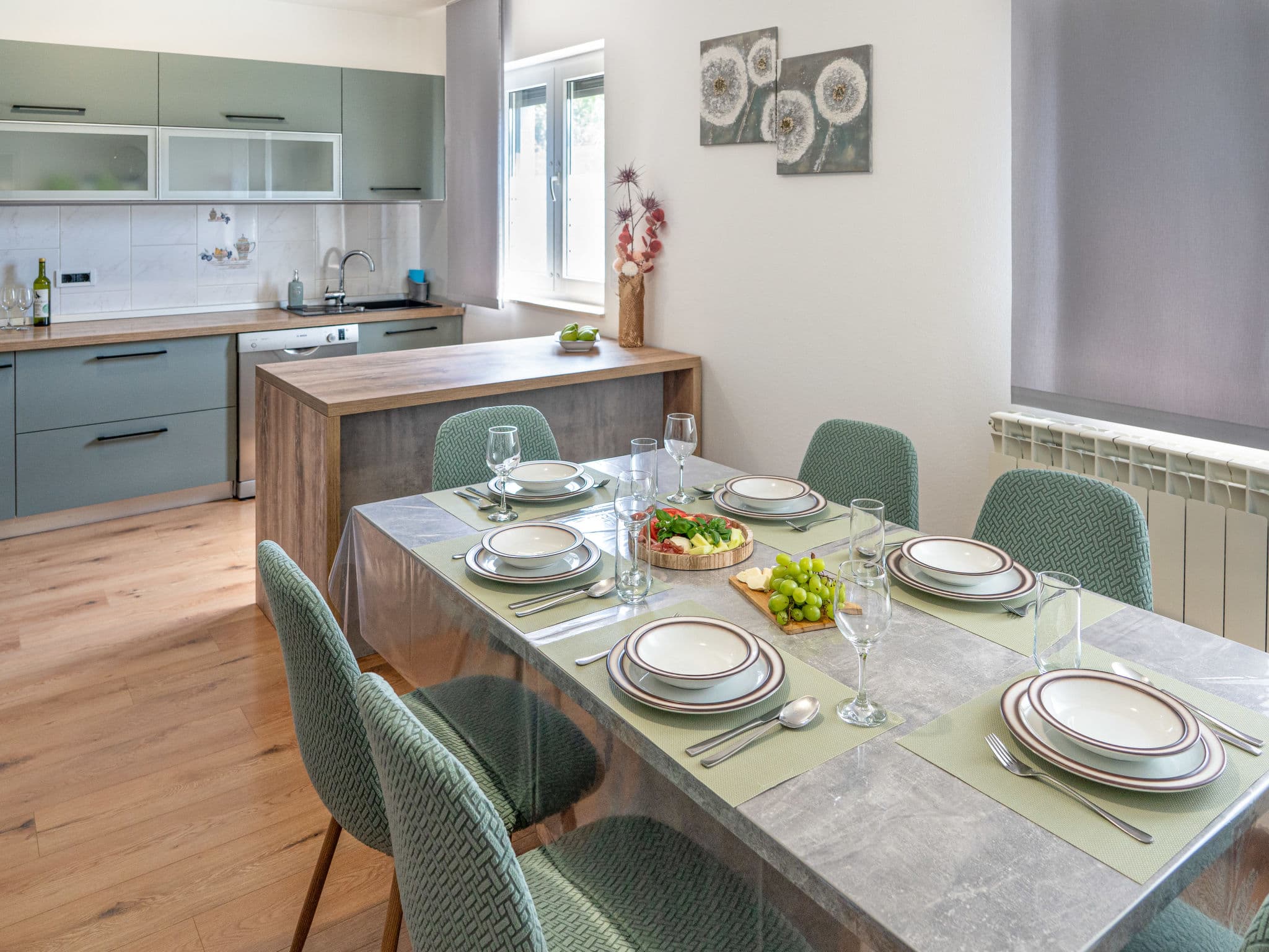 Kitchen / Dining Room