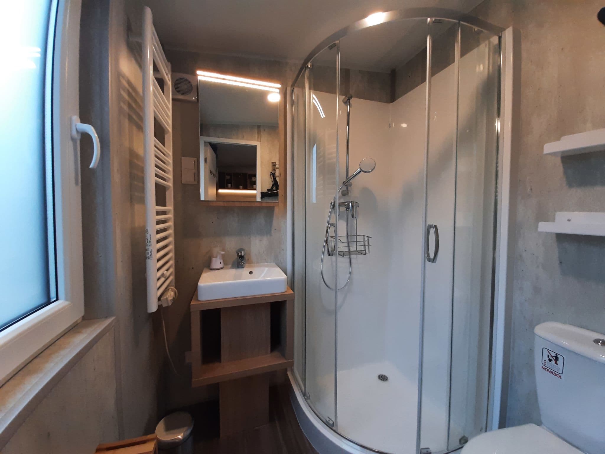 Bathroom / Wellness