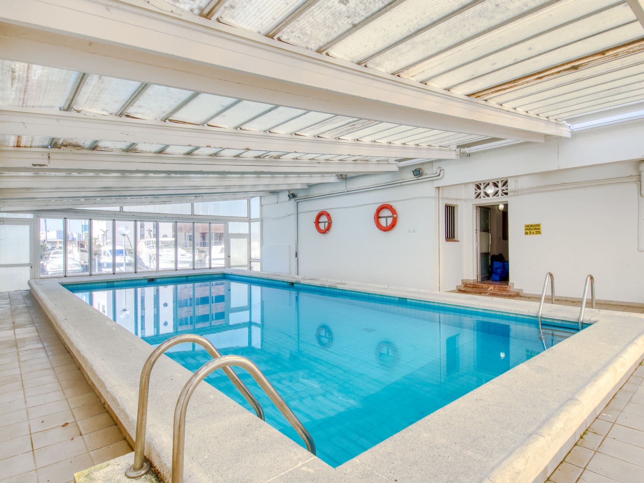 Pool Indoor