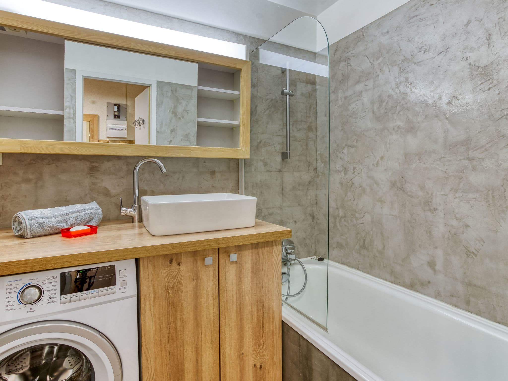 Bathroom / Wellness