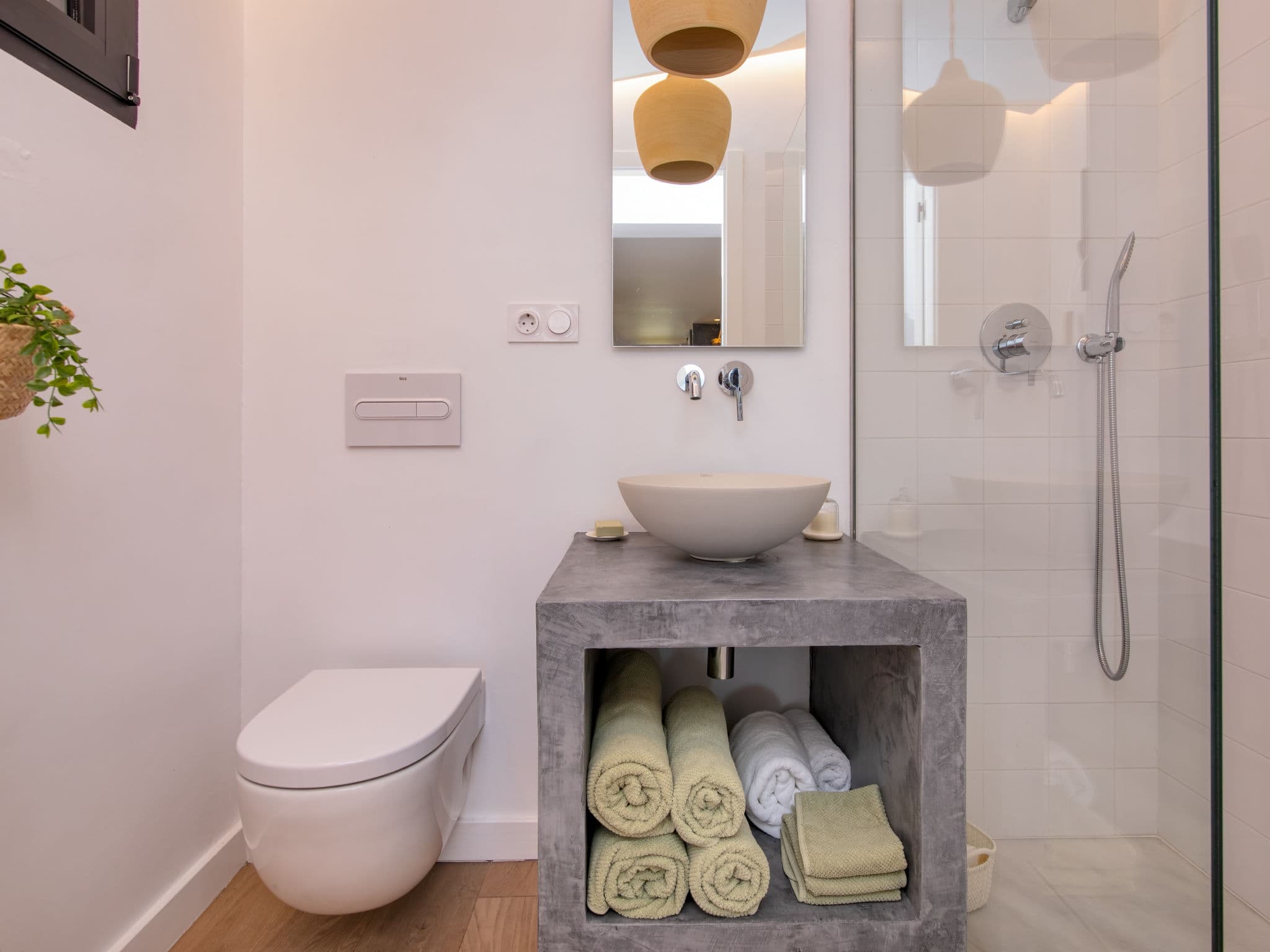 Bathroom / Wellness