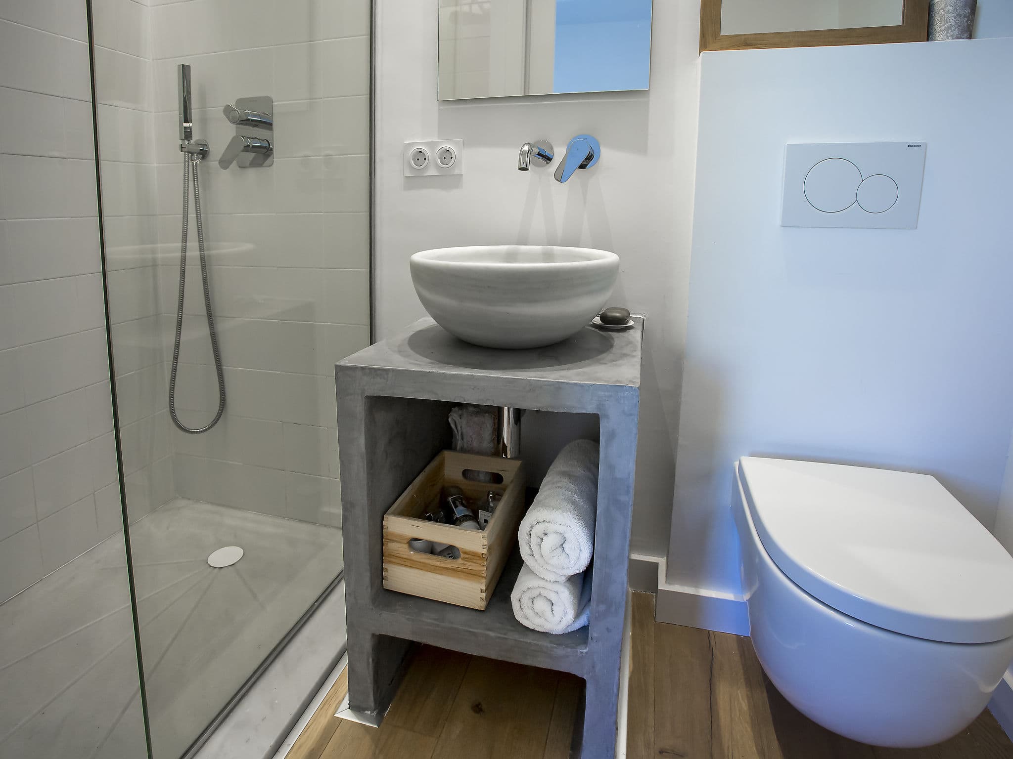 Bathroom / Wellness