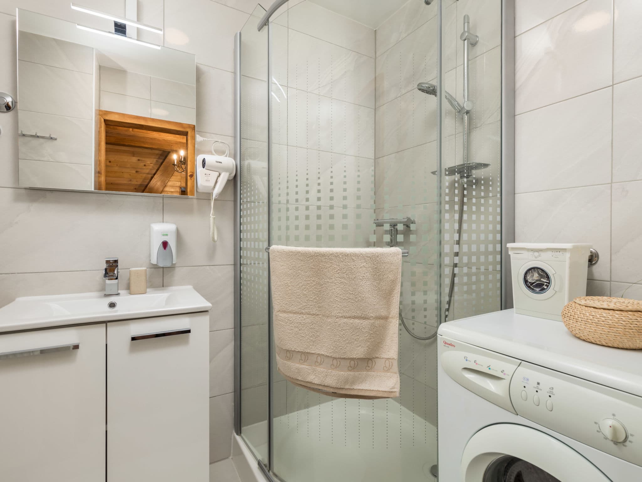 Bathroom / Wellness