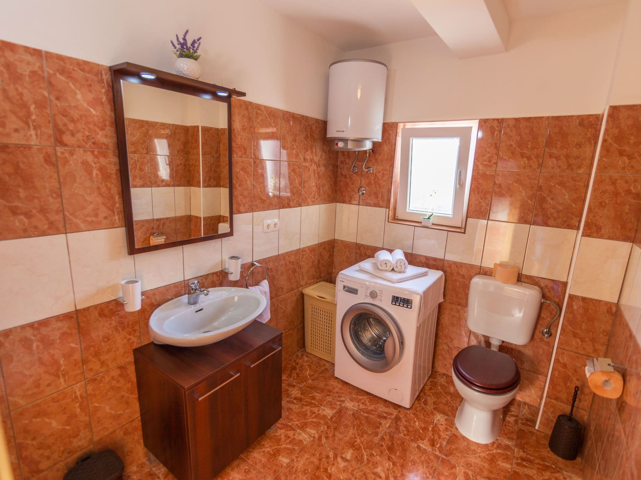 Bathroom / Wellness