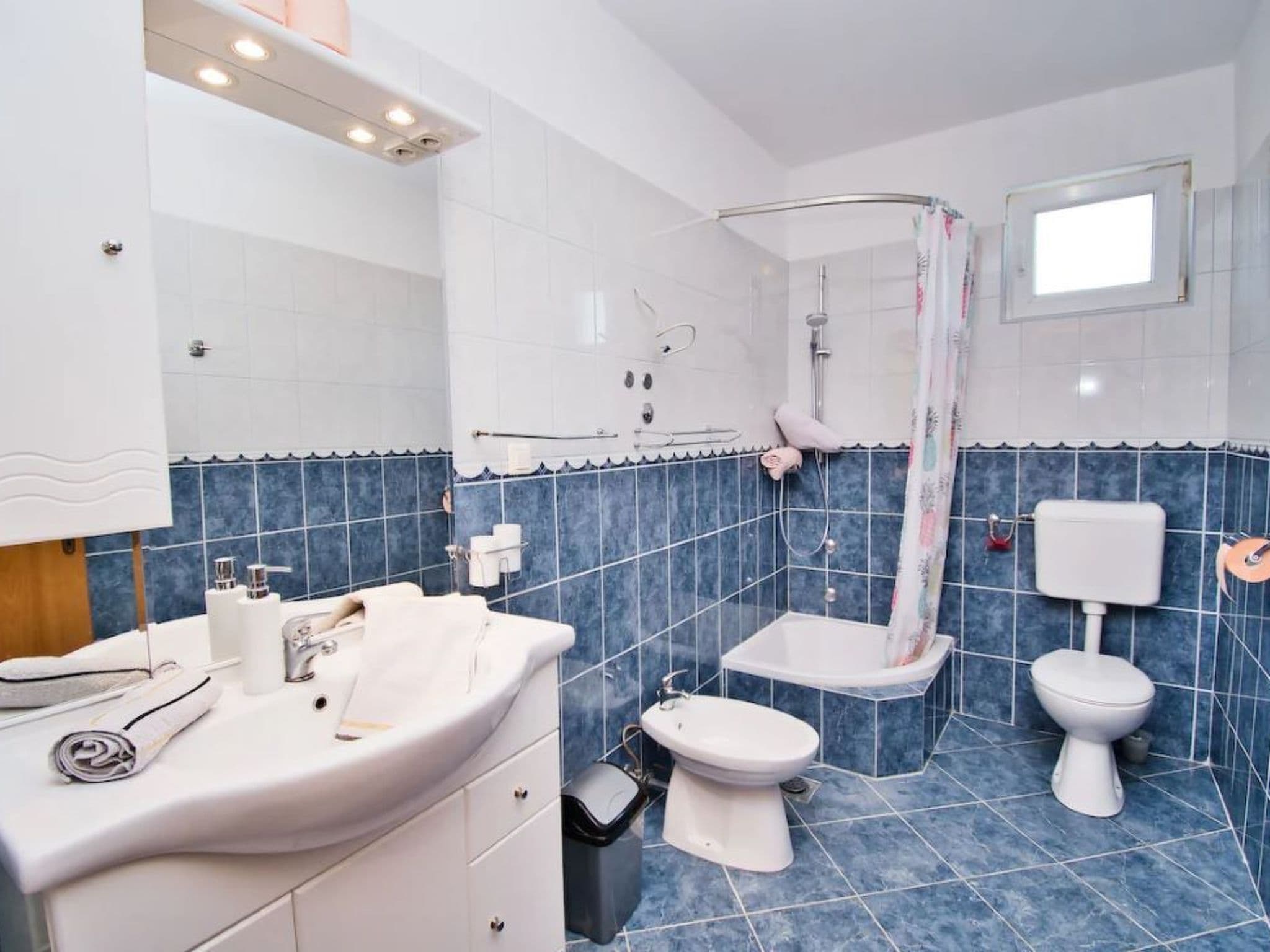 Gallery Image 25