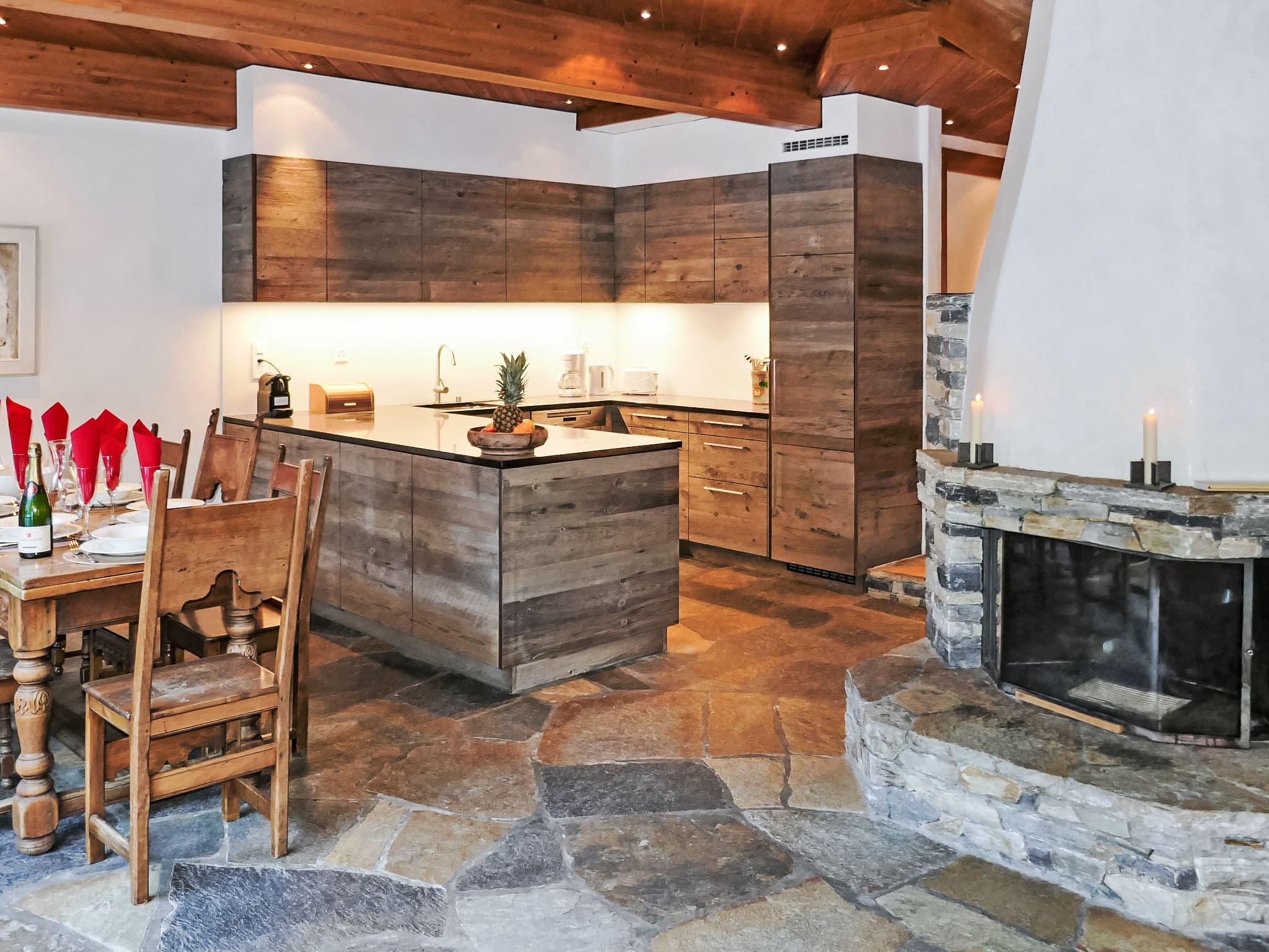 Kitchen / Dining Room