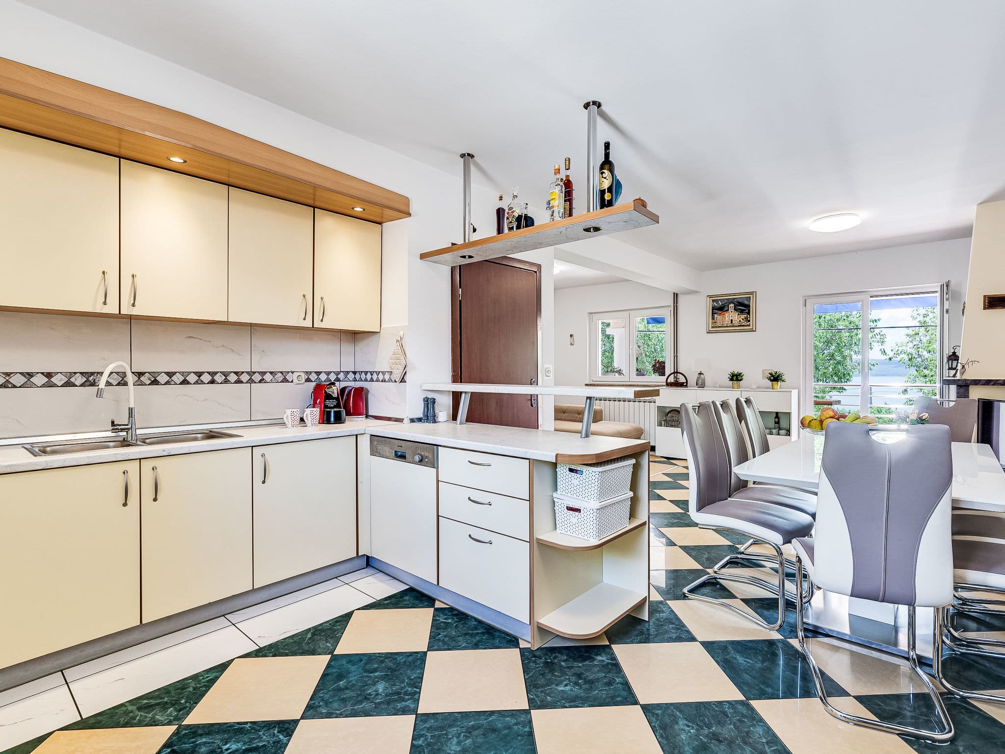 Kitchen / Dining Room