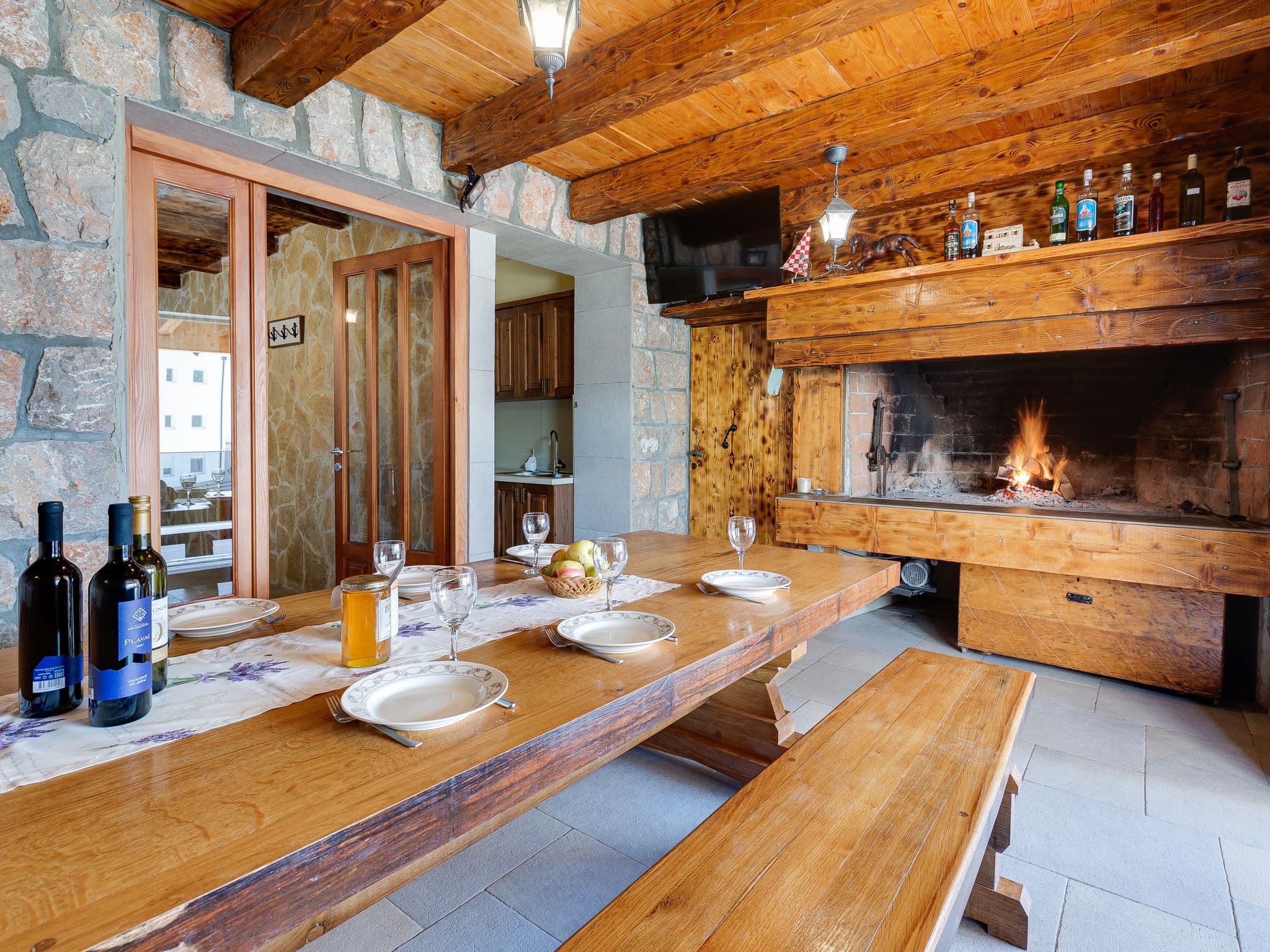 Kitchen / Dining Room