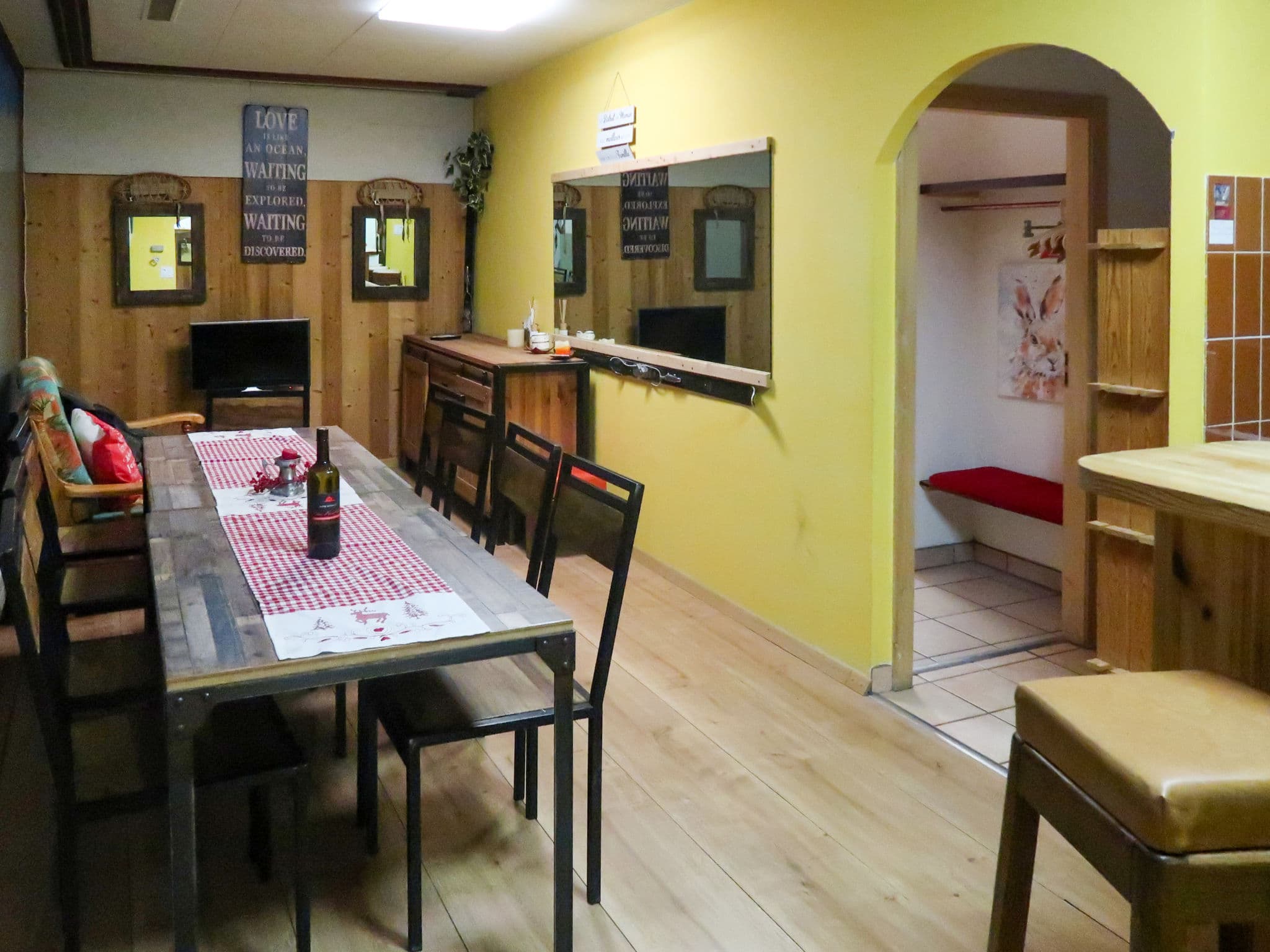 Kitchen / Dining Room