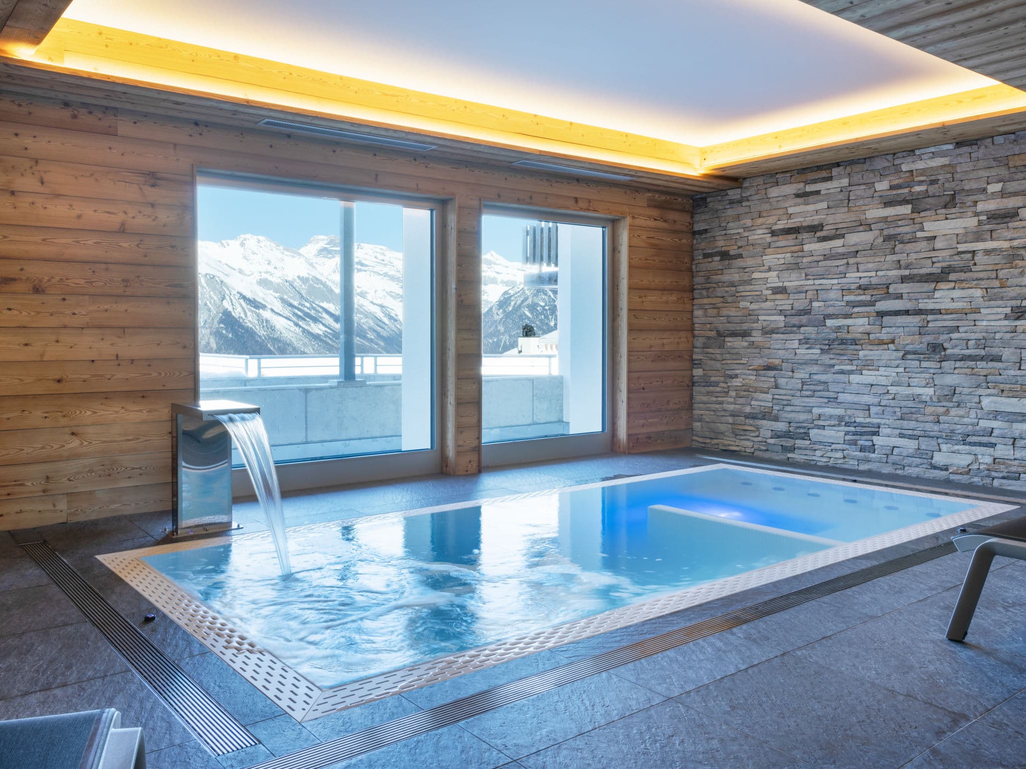 Pool Indoor