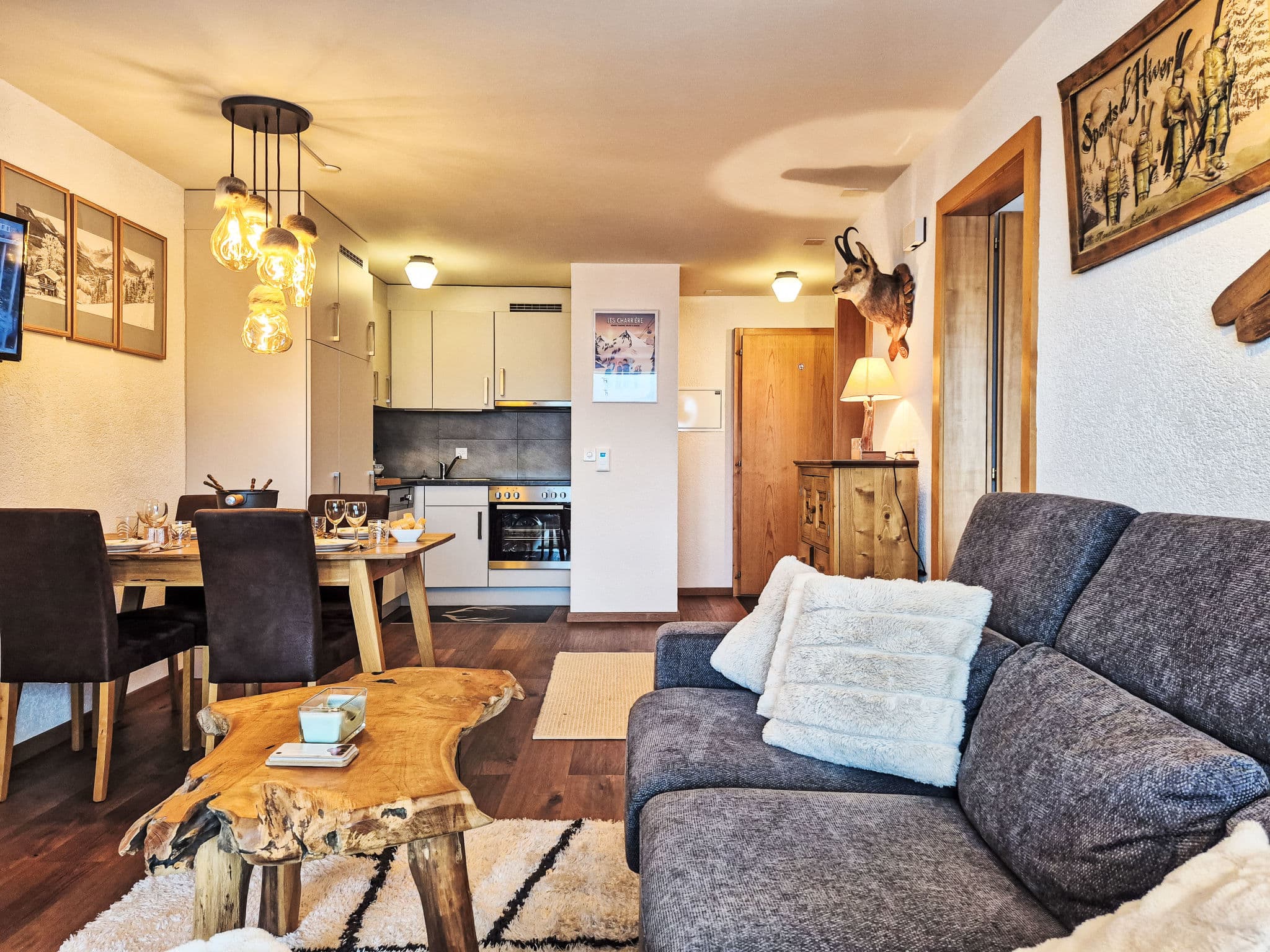 Kitchen / Dining Room