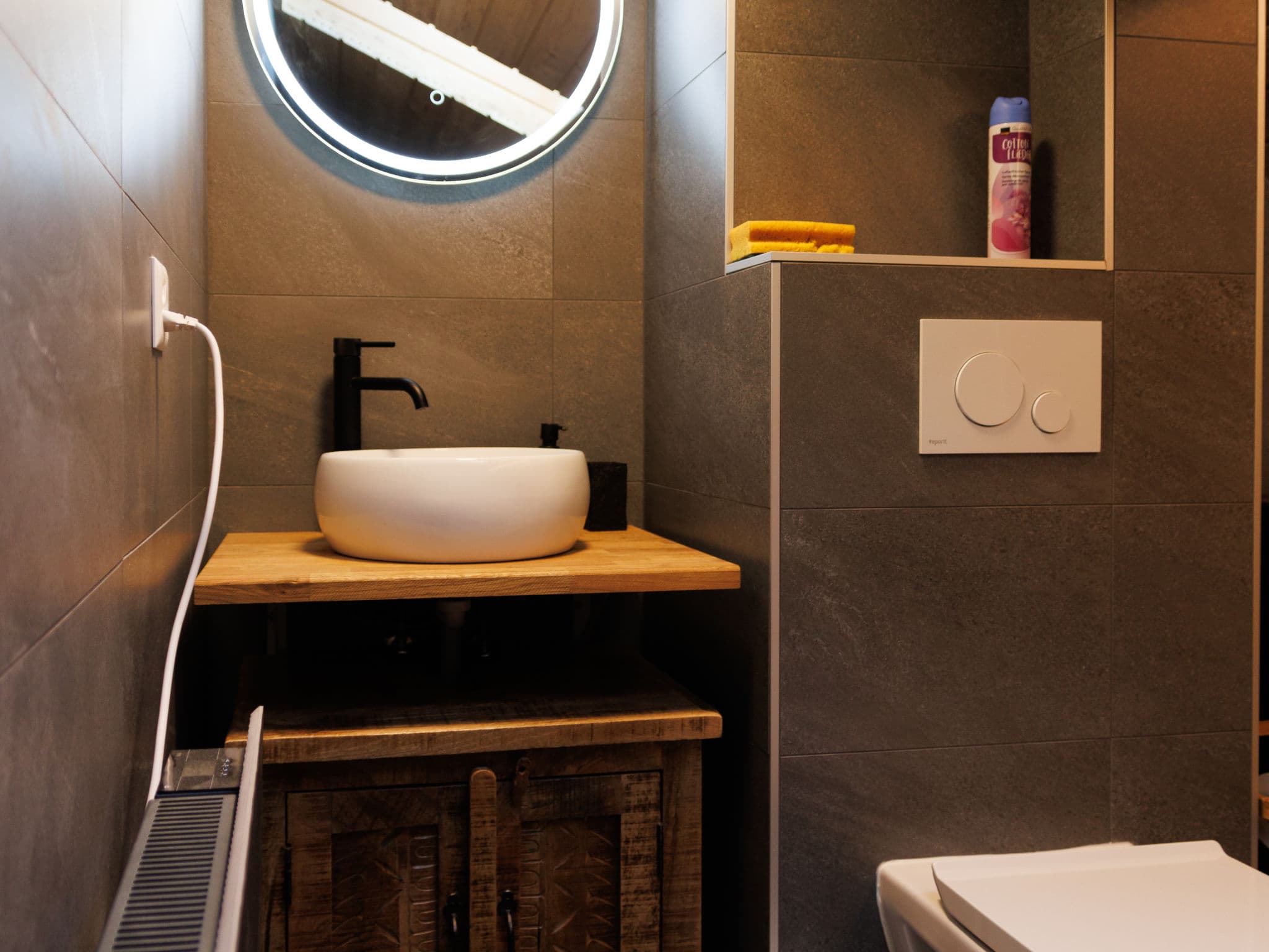 Bathroom / Wellness