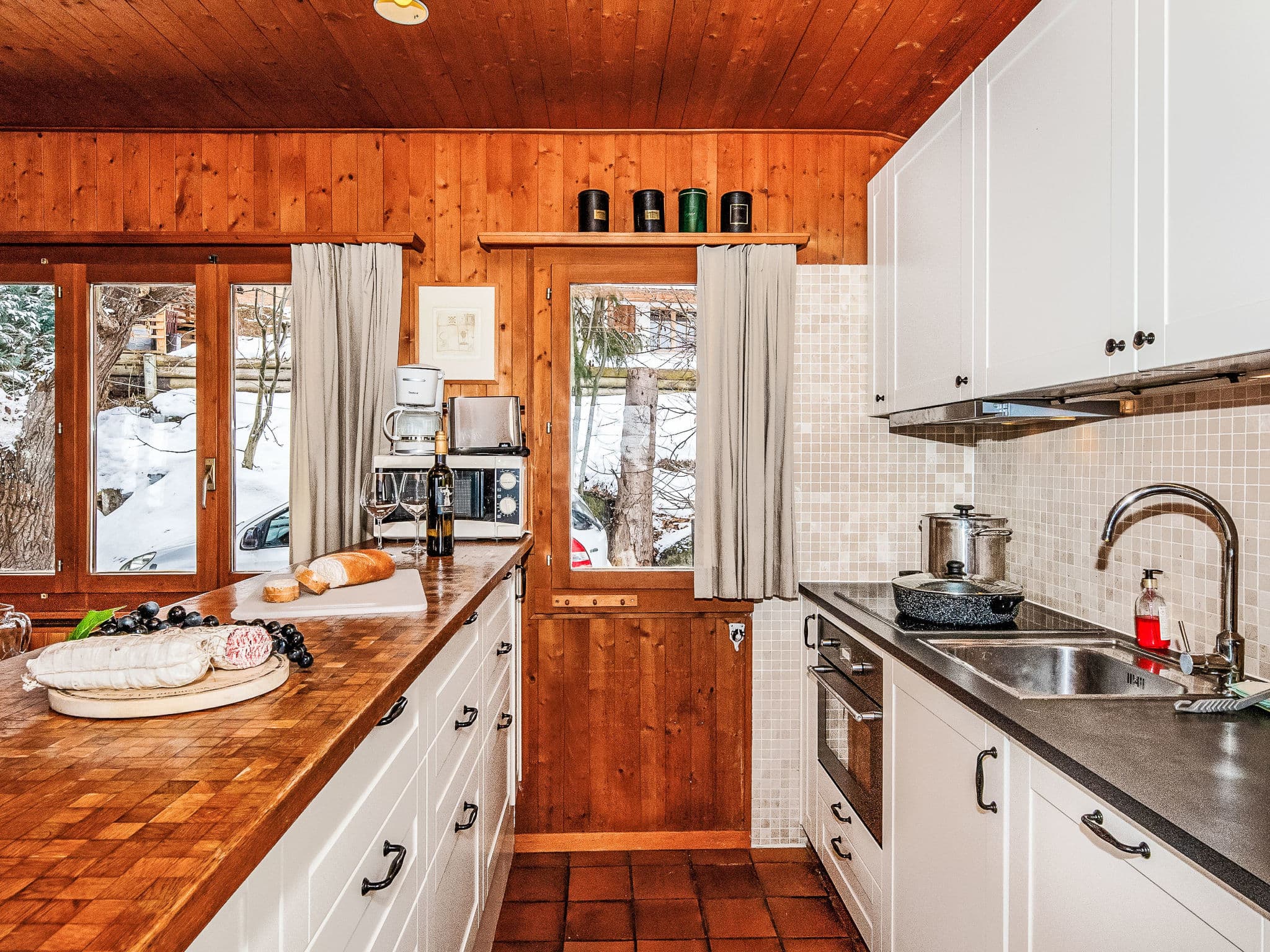 Kitchen / Dining Room