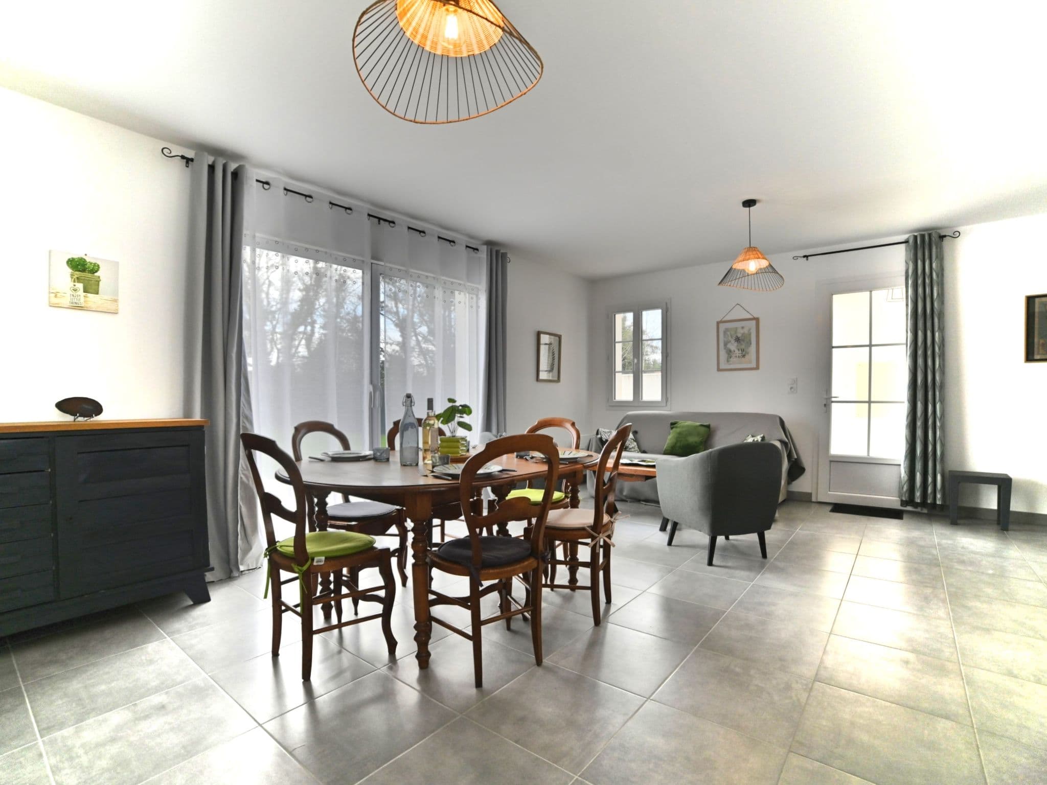 Kitchen / Dining Room