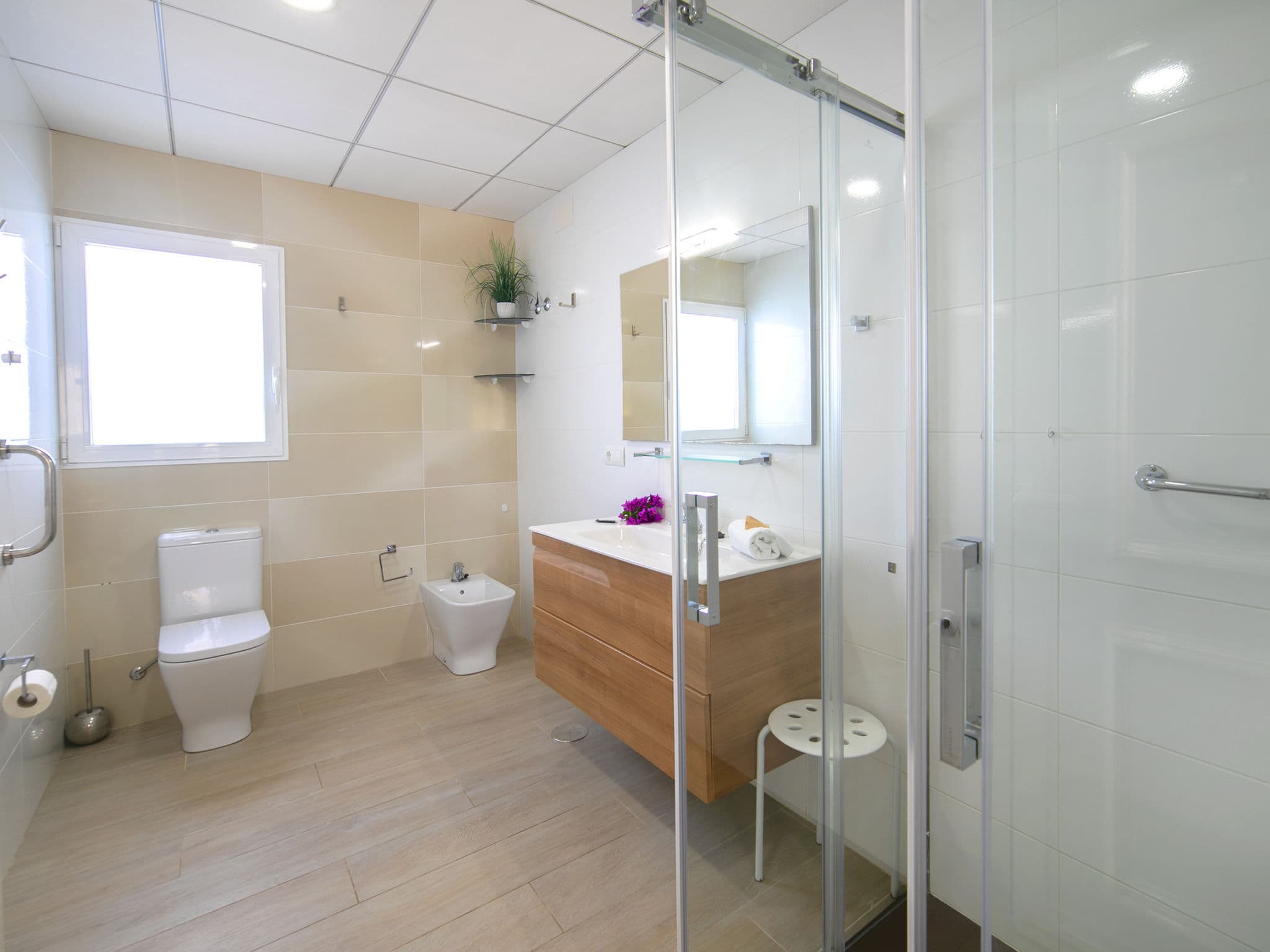 Bathroom / Wellness