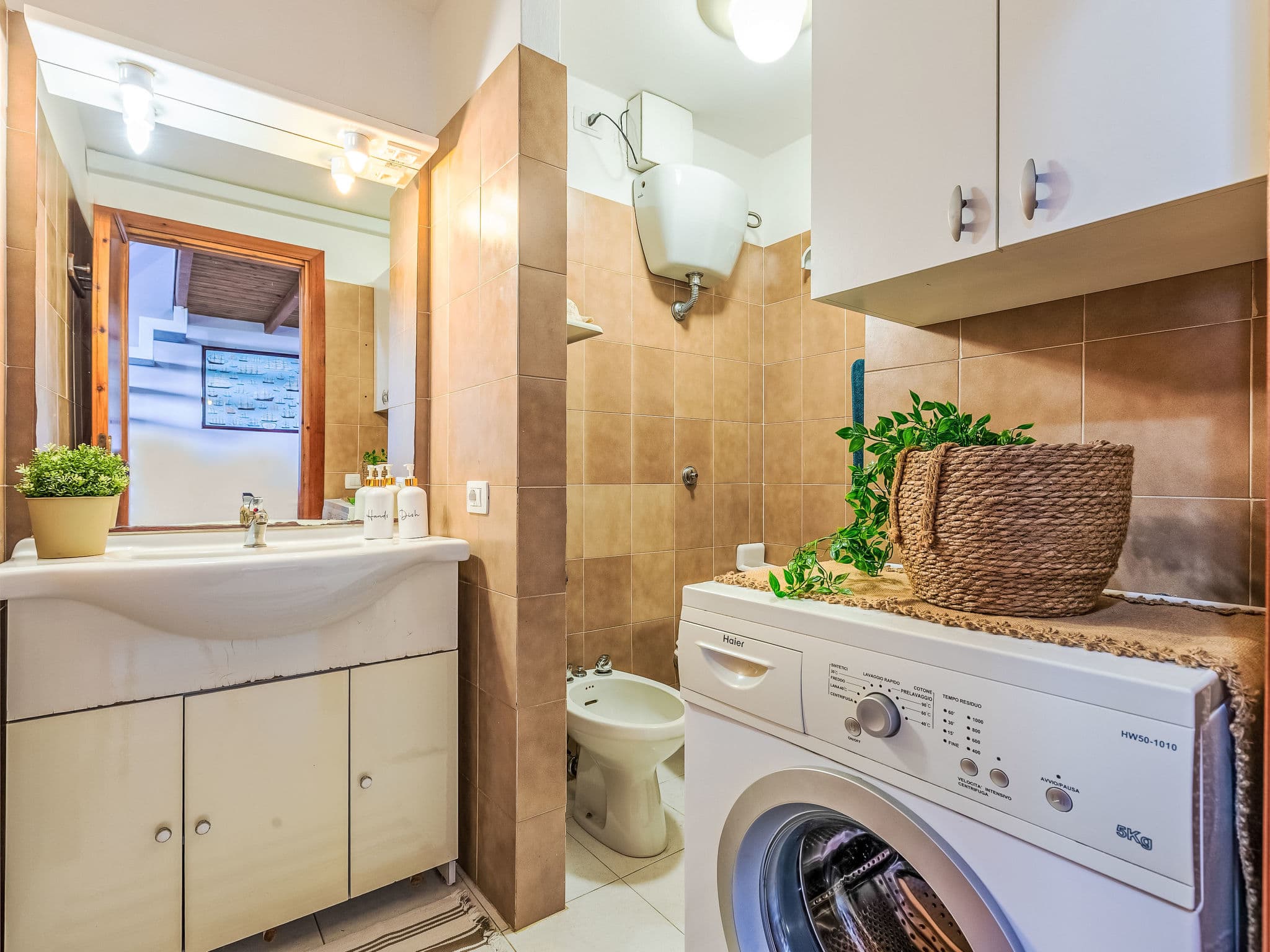 Bathroom / Wellness