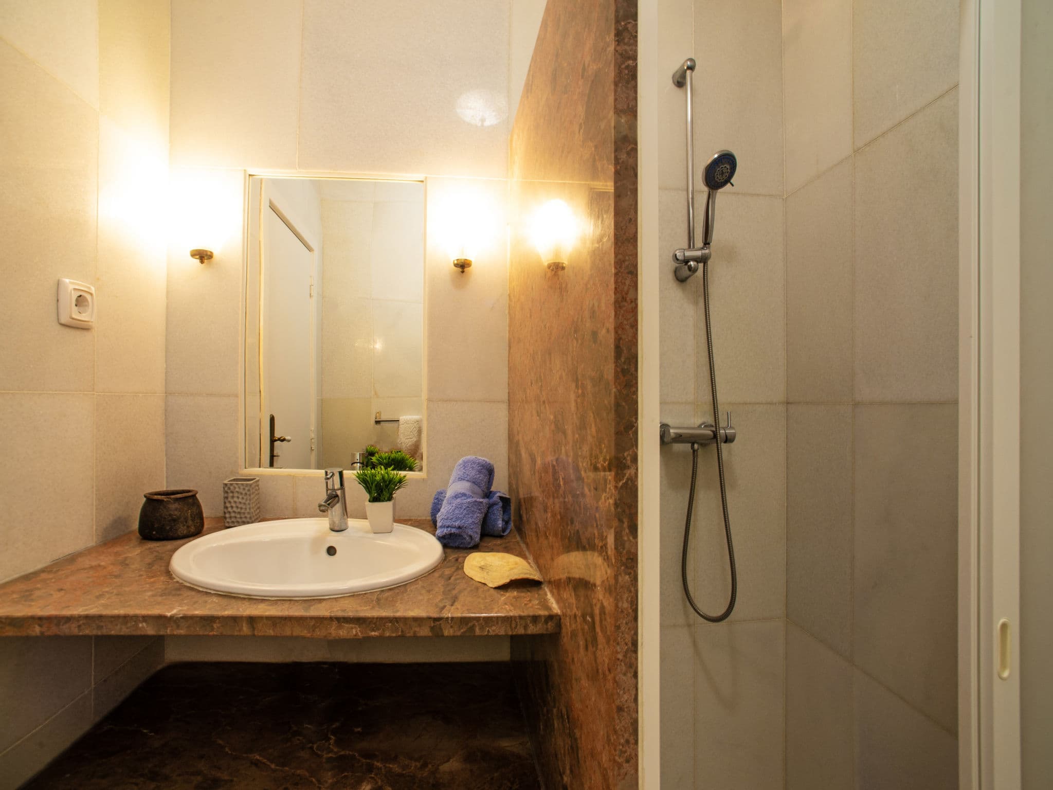 Bathroom / Wellness