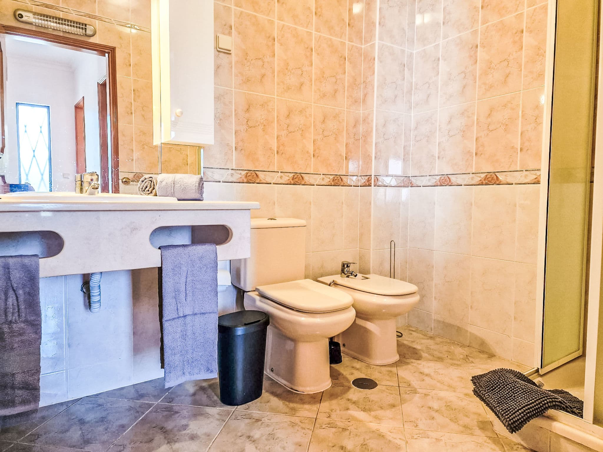 Bathroom / Wellness
