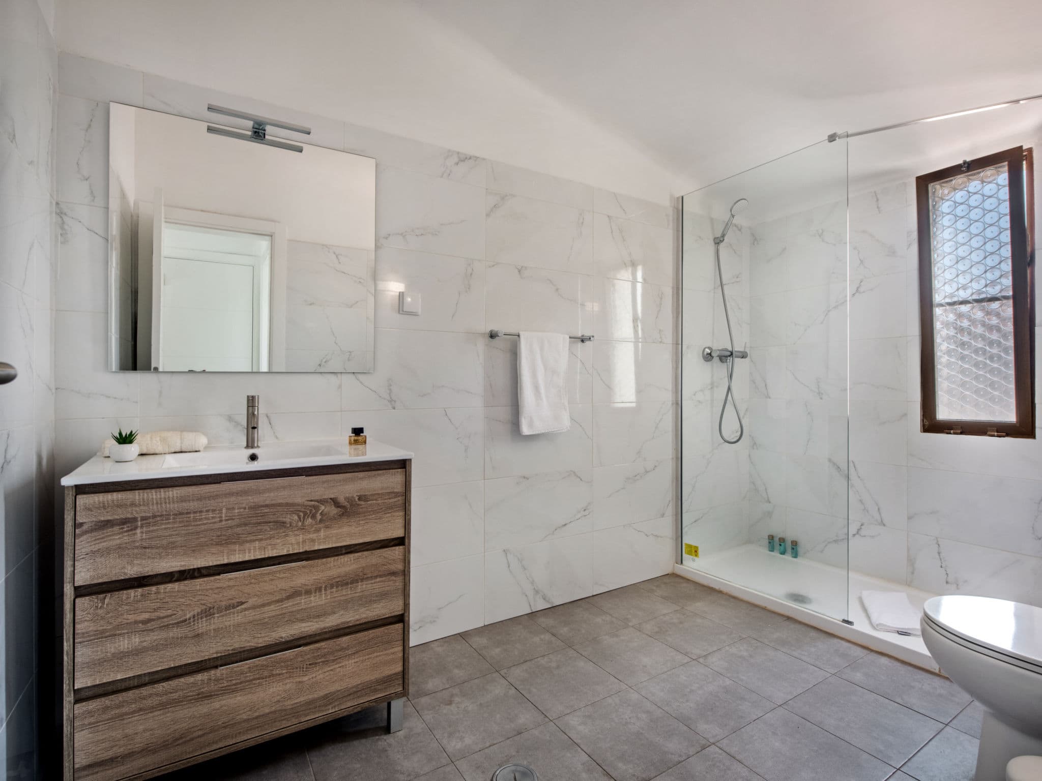 Bathroom / Wellness