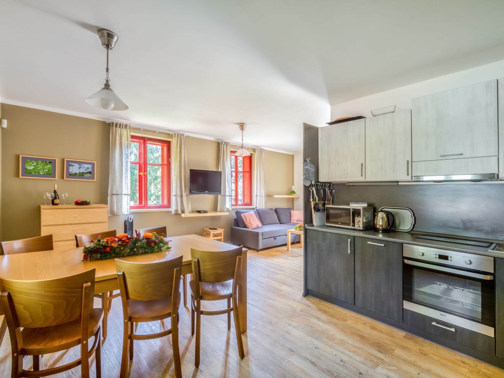 Kitchen / Dining Room