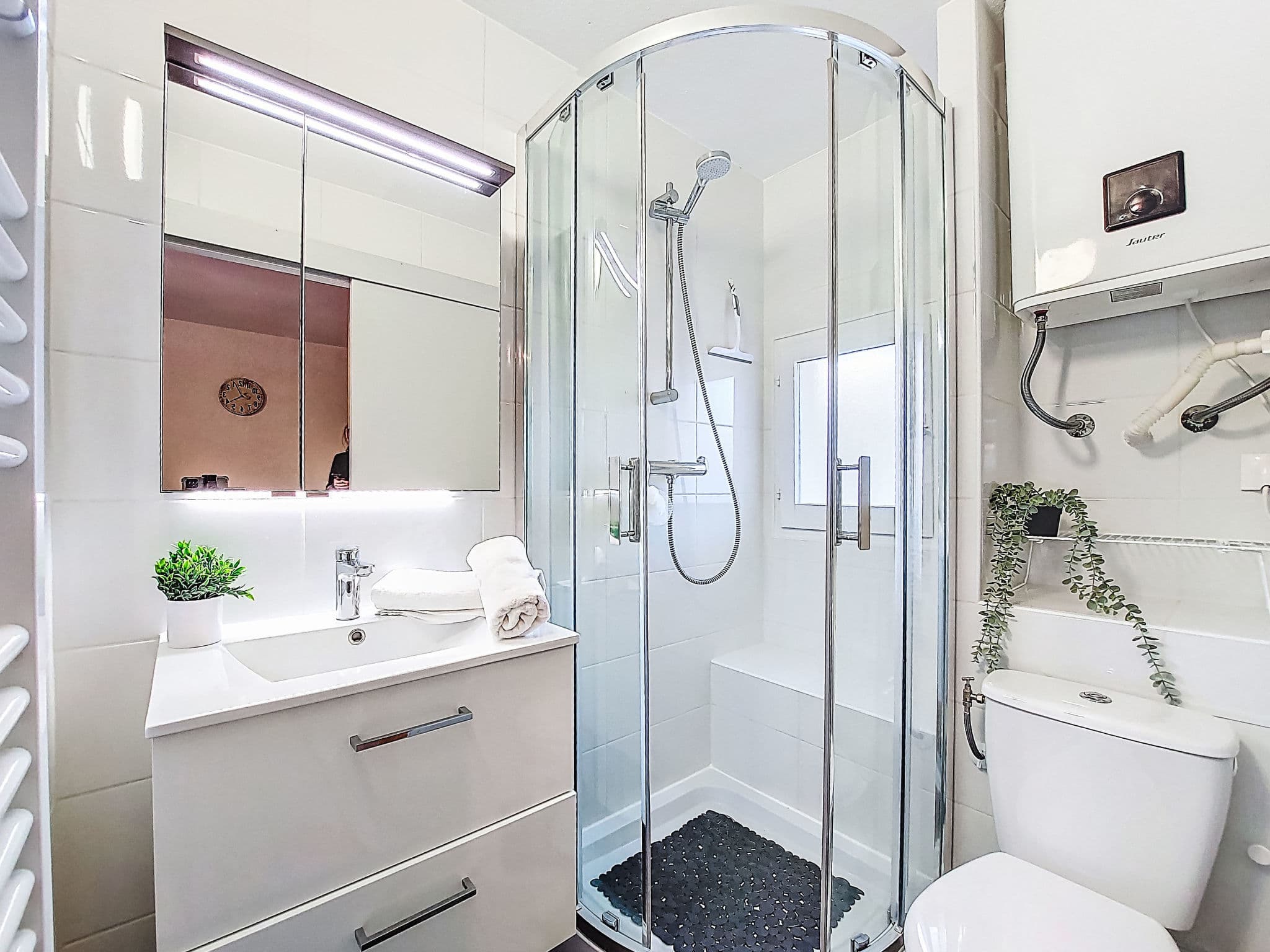 Bathroom / Wellness