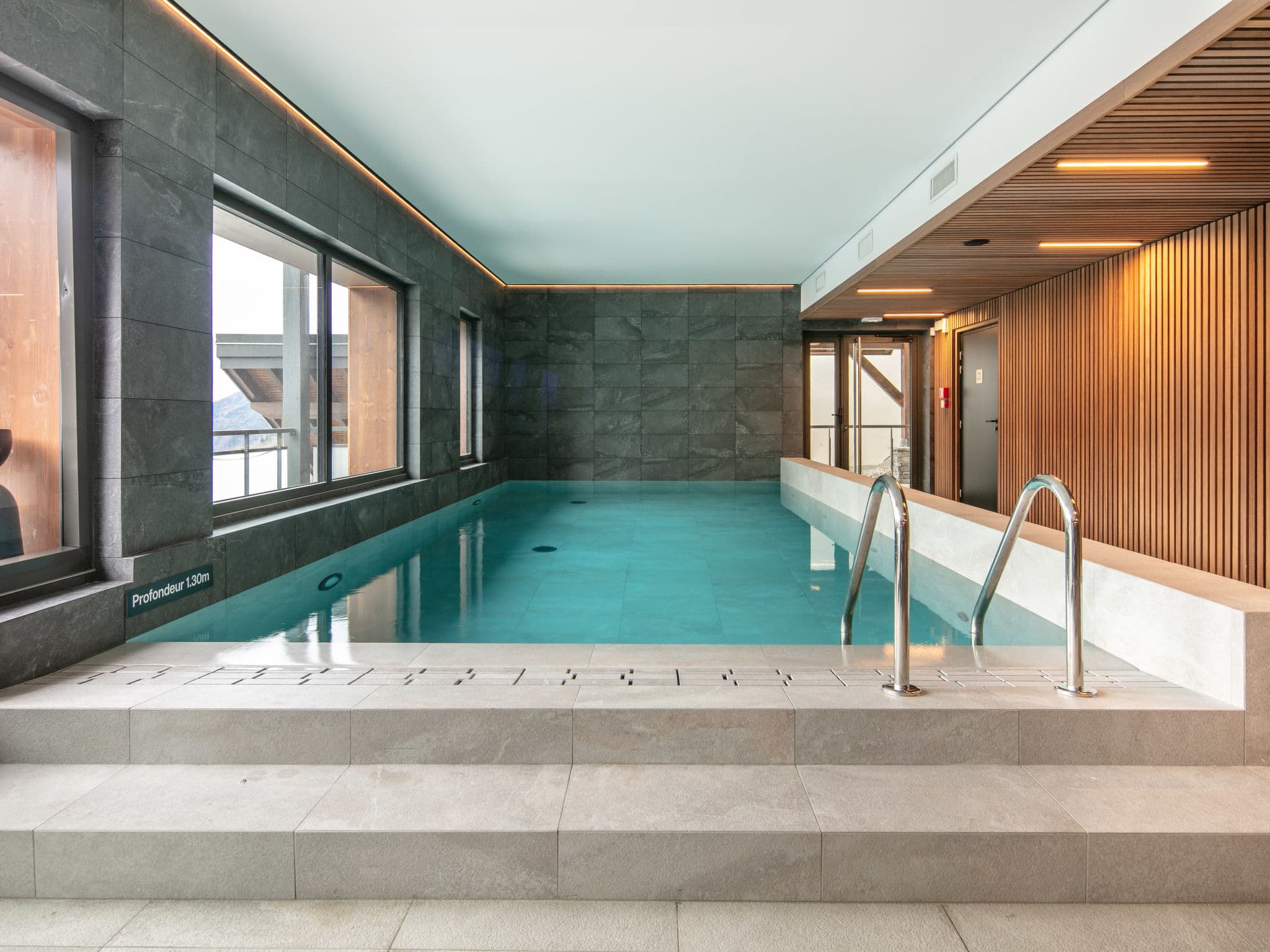 Pool Indoor