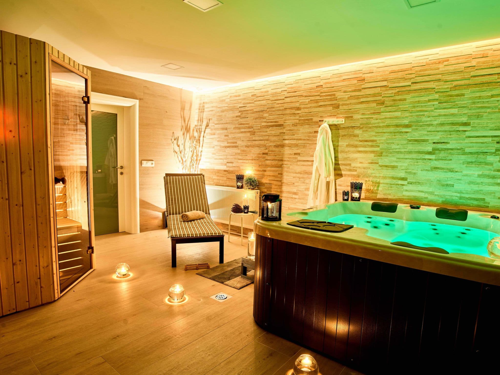 Pool Indoor