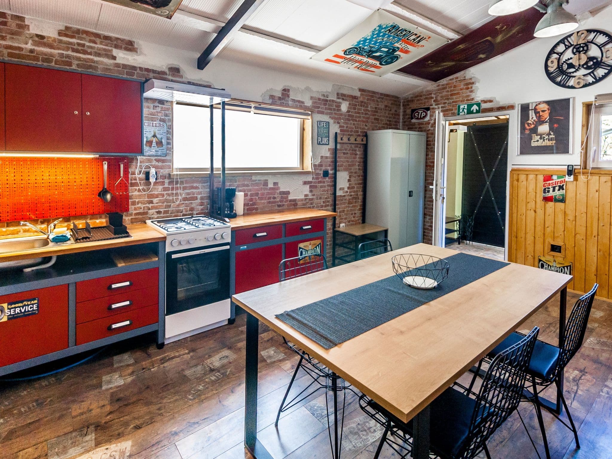 Kitchen / Dining Room