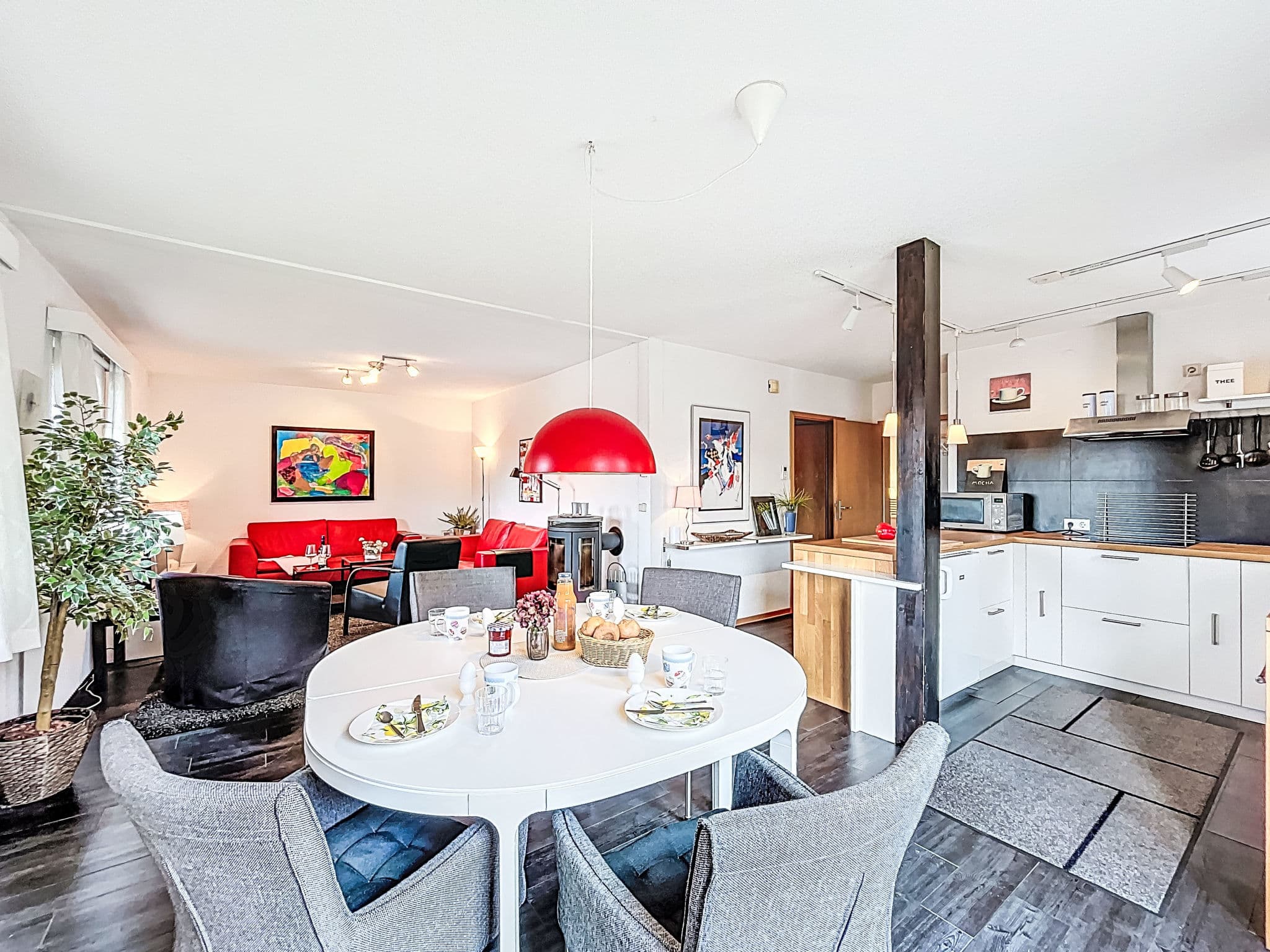 Kitchen / Dining Room