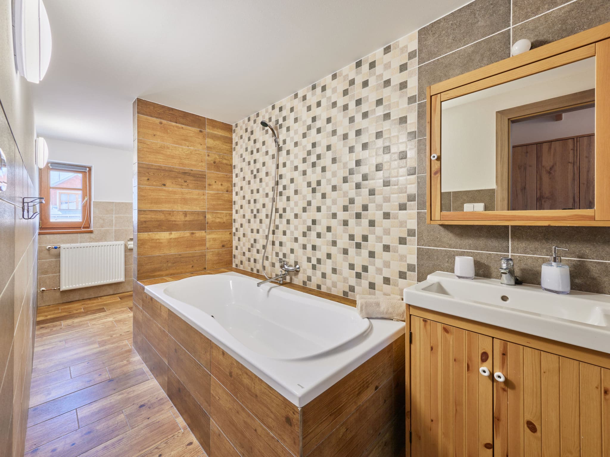 Bathroom / Wellness