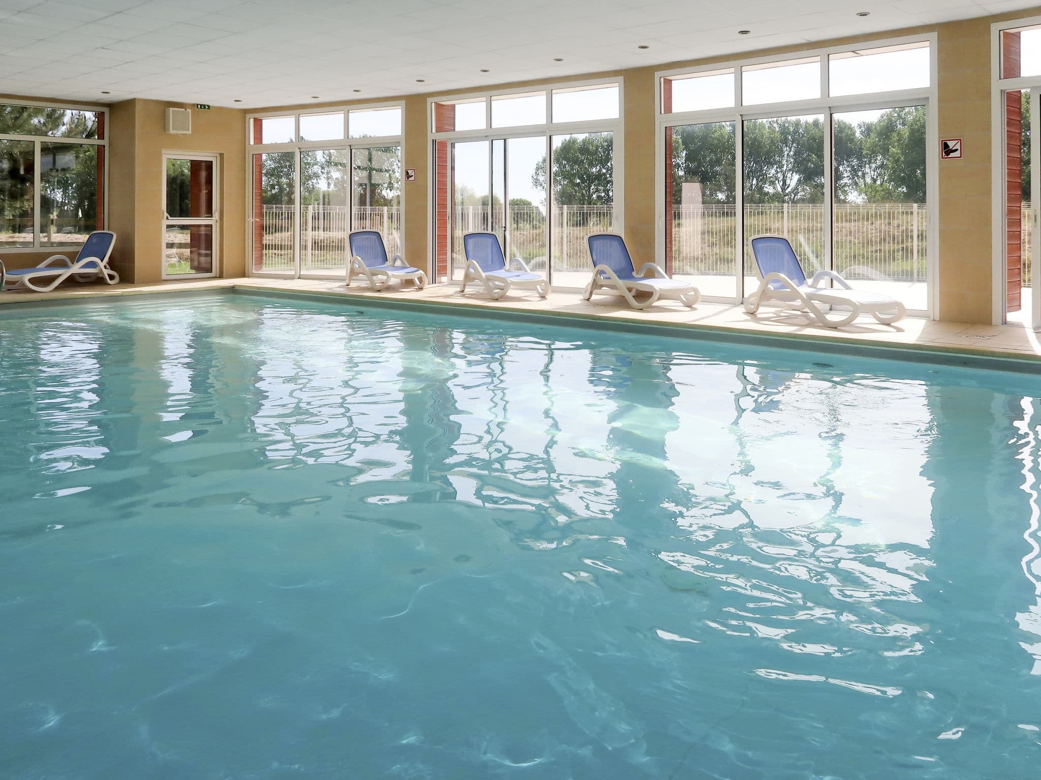 Pool Indoor