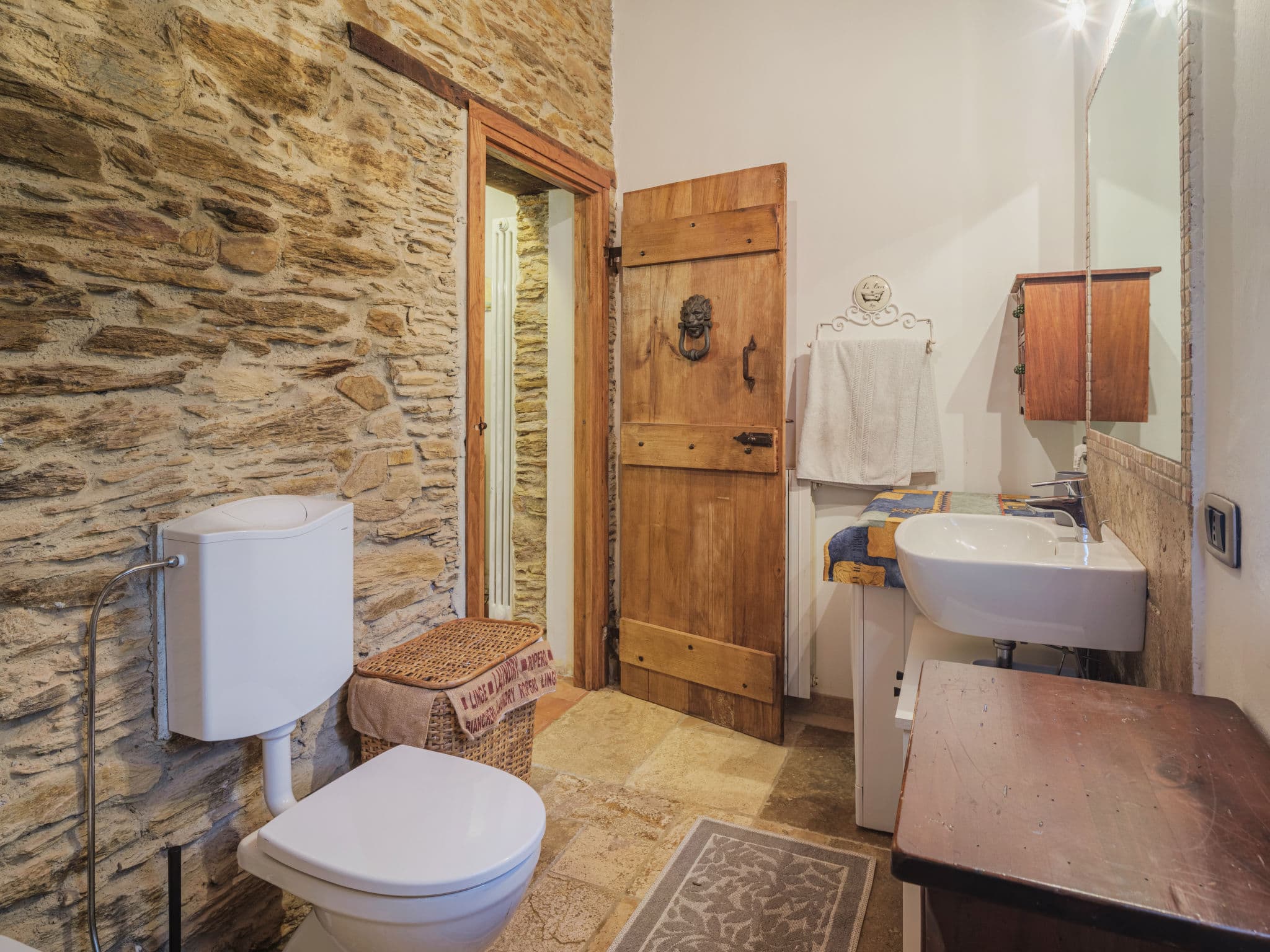Bathroom / Wellness