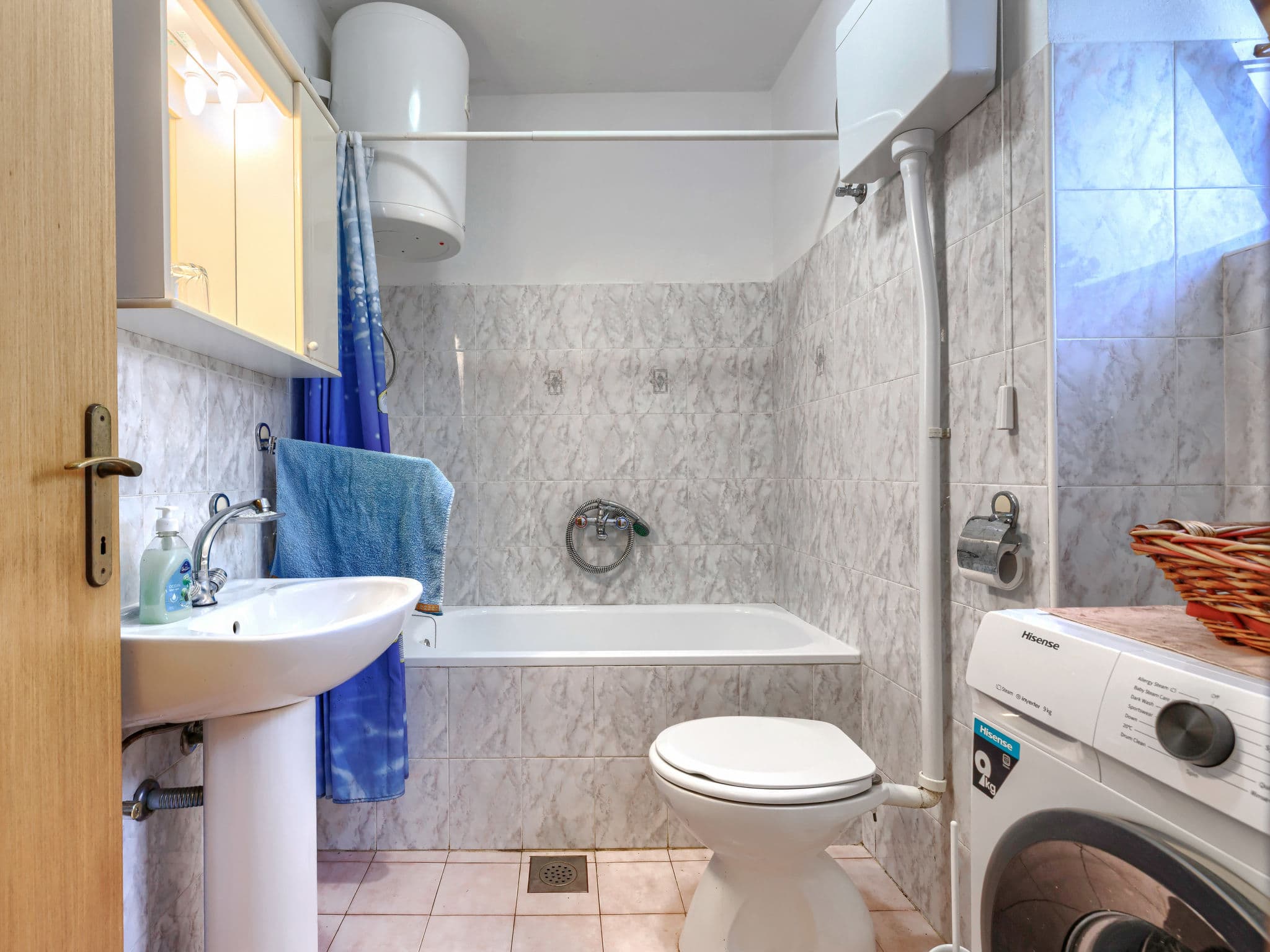 Bathroom / Wellness