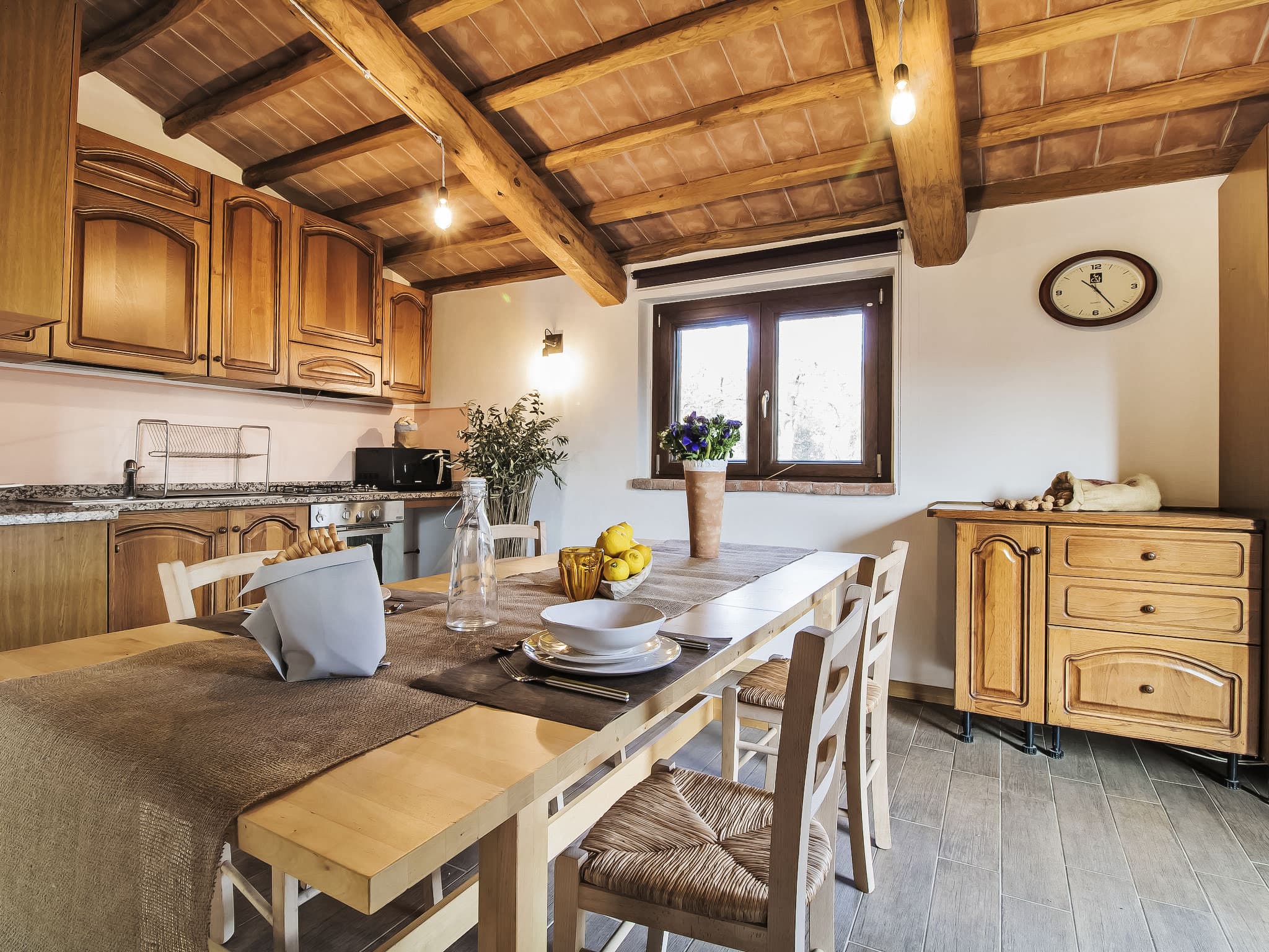 Kitchen / Dining Room