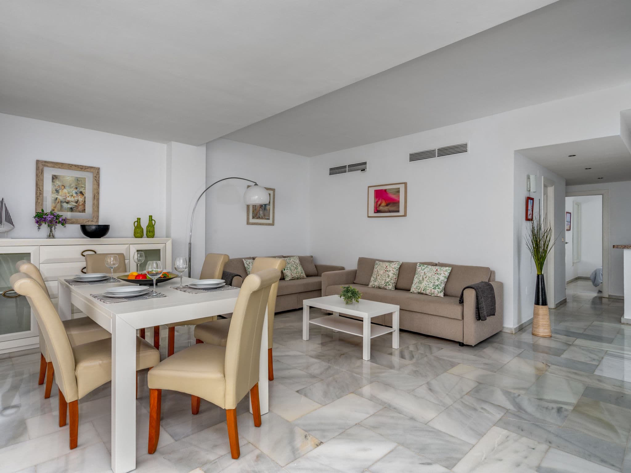 Kitchen / Dining Room