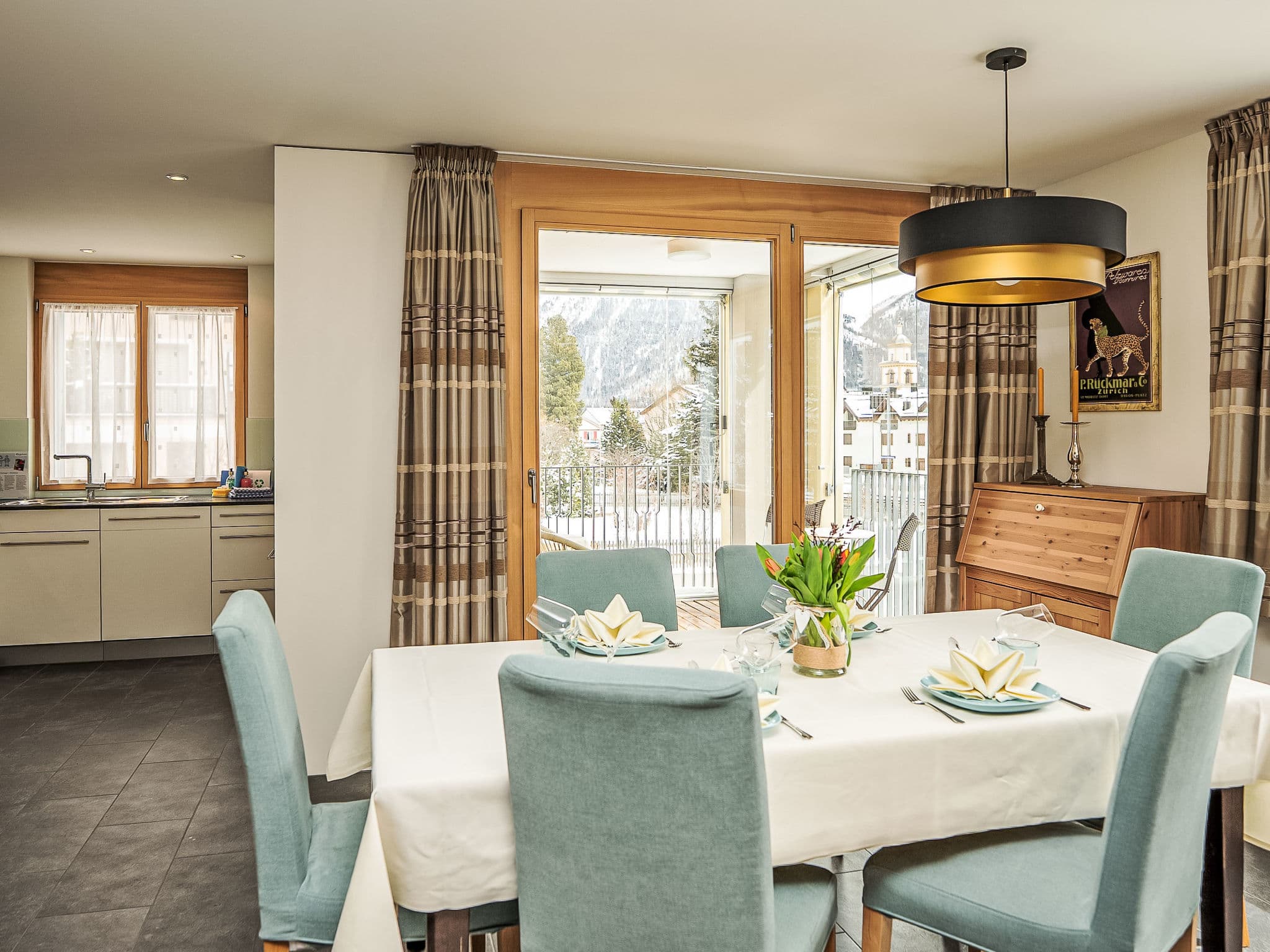 Kitchen / Dining Room