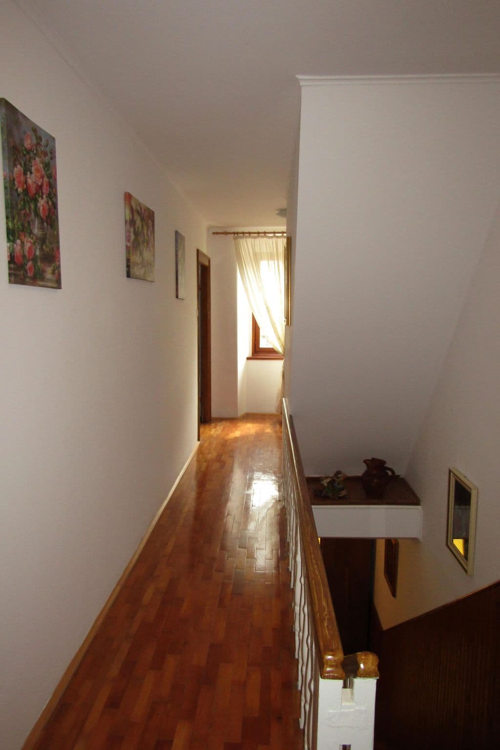Gallery Image 48