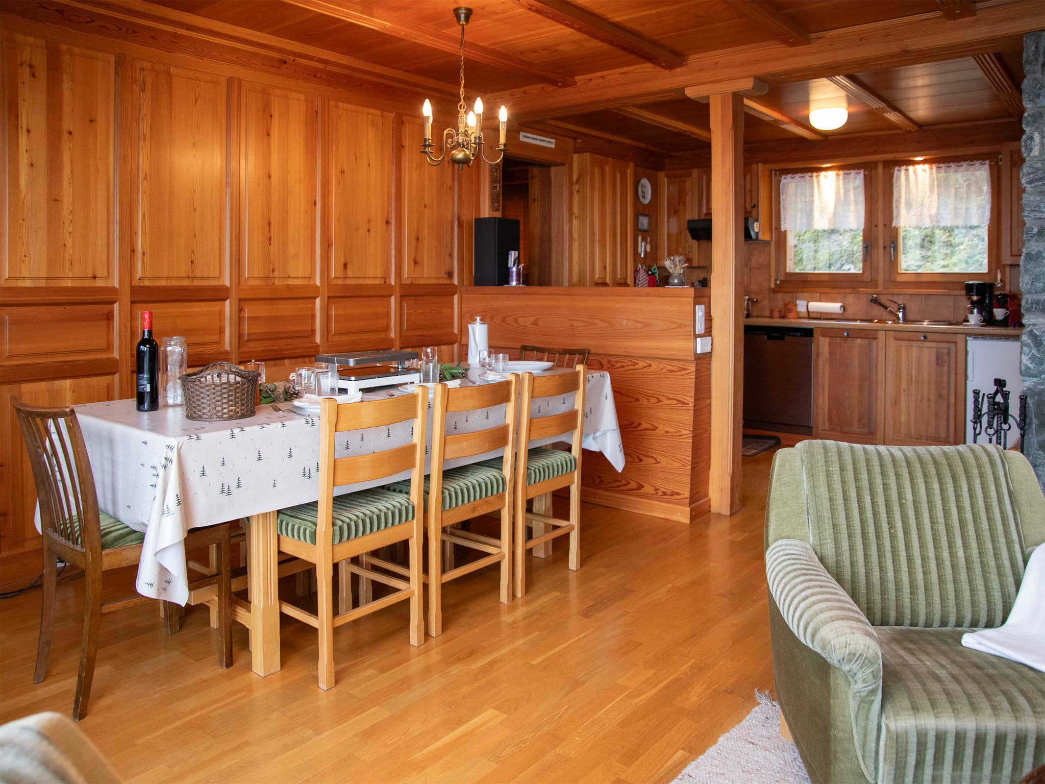Kitchen / Dining Room