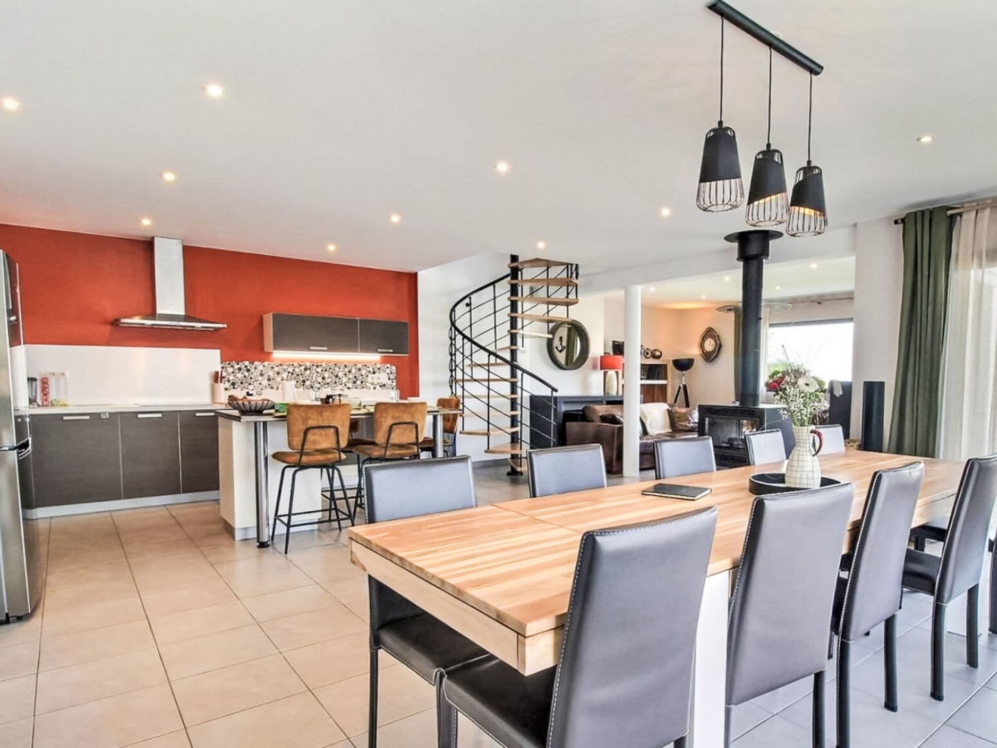 Kitchen / Dining Room