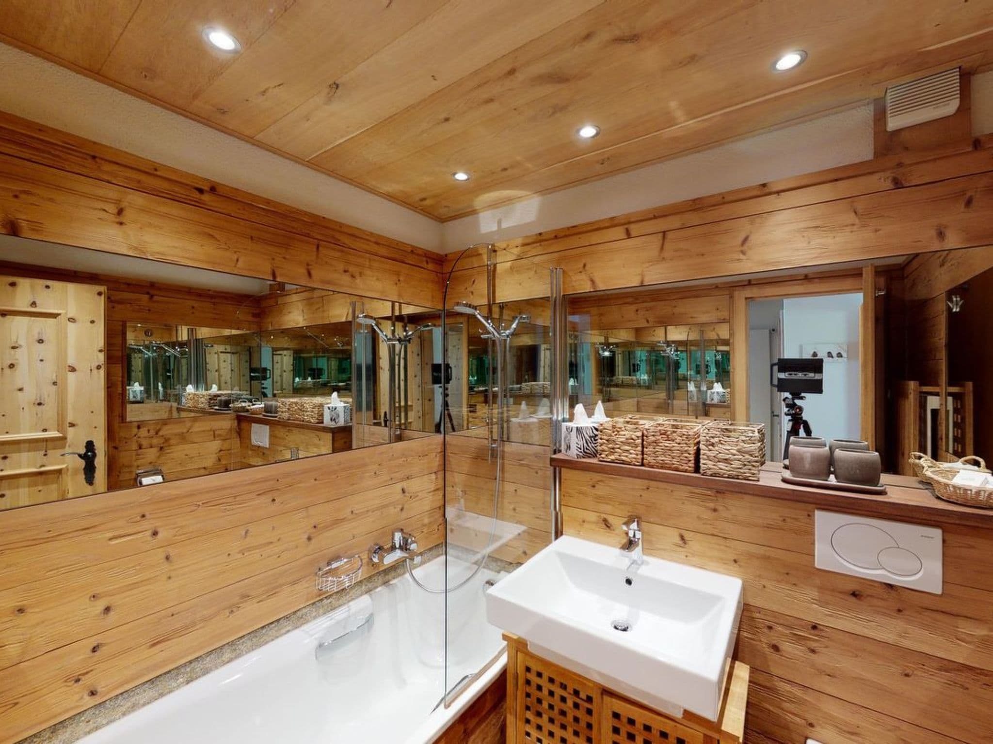 Gallery Image 9