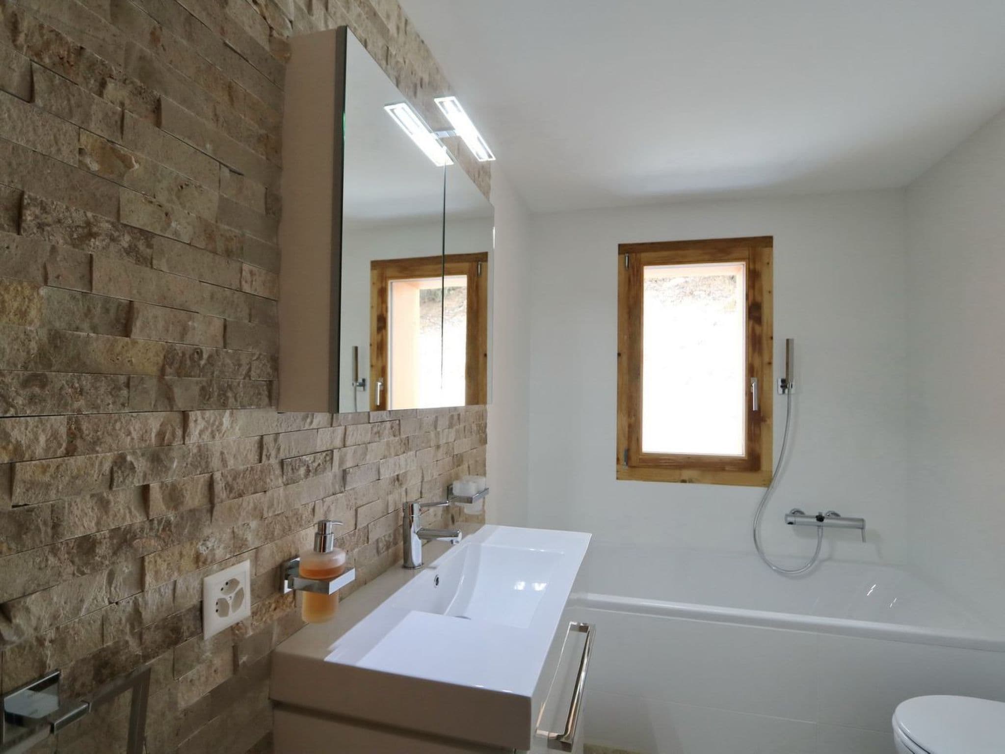 Gallery Image 8