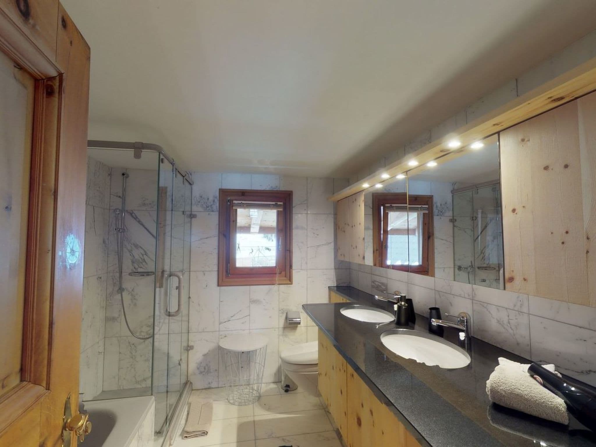 Gallery Image 8