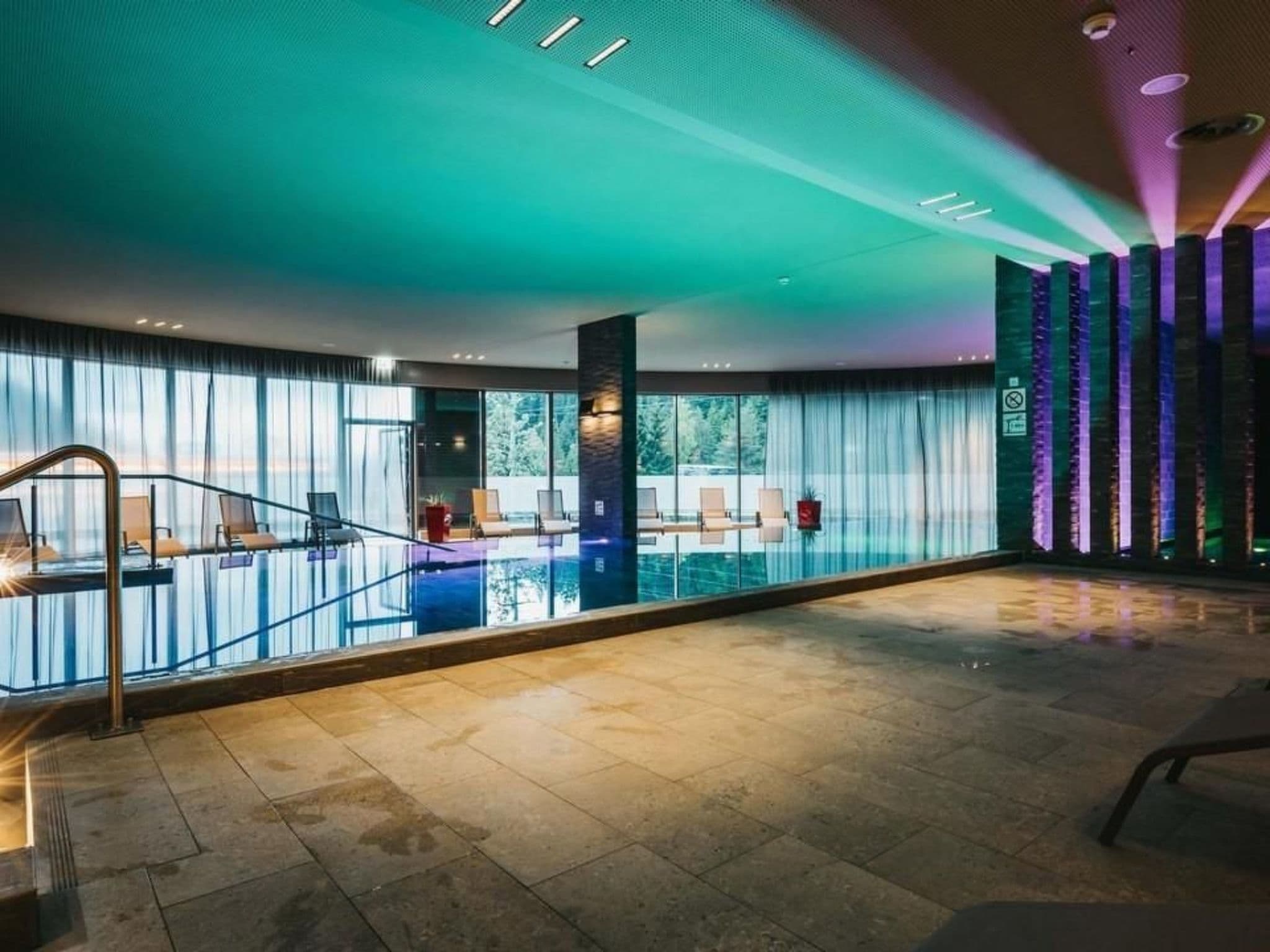 Pool Indoor