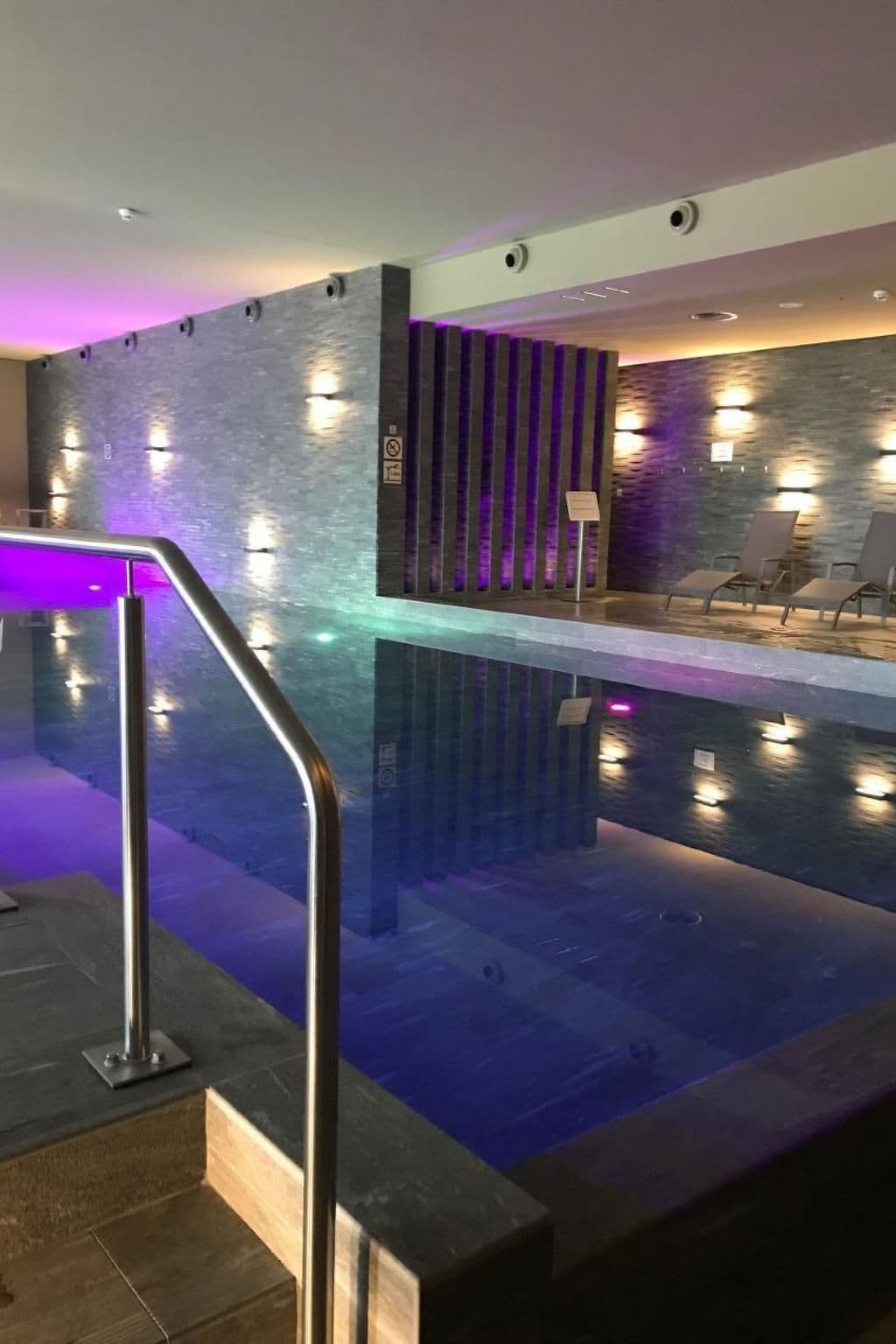 Pool Indoor