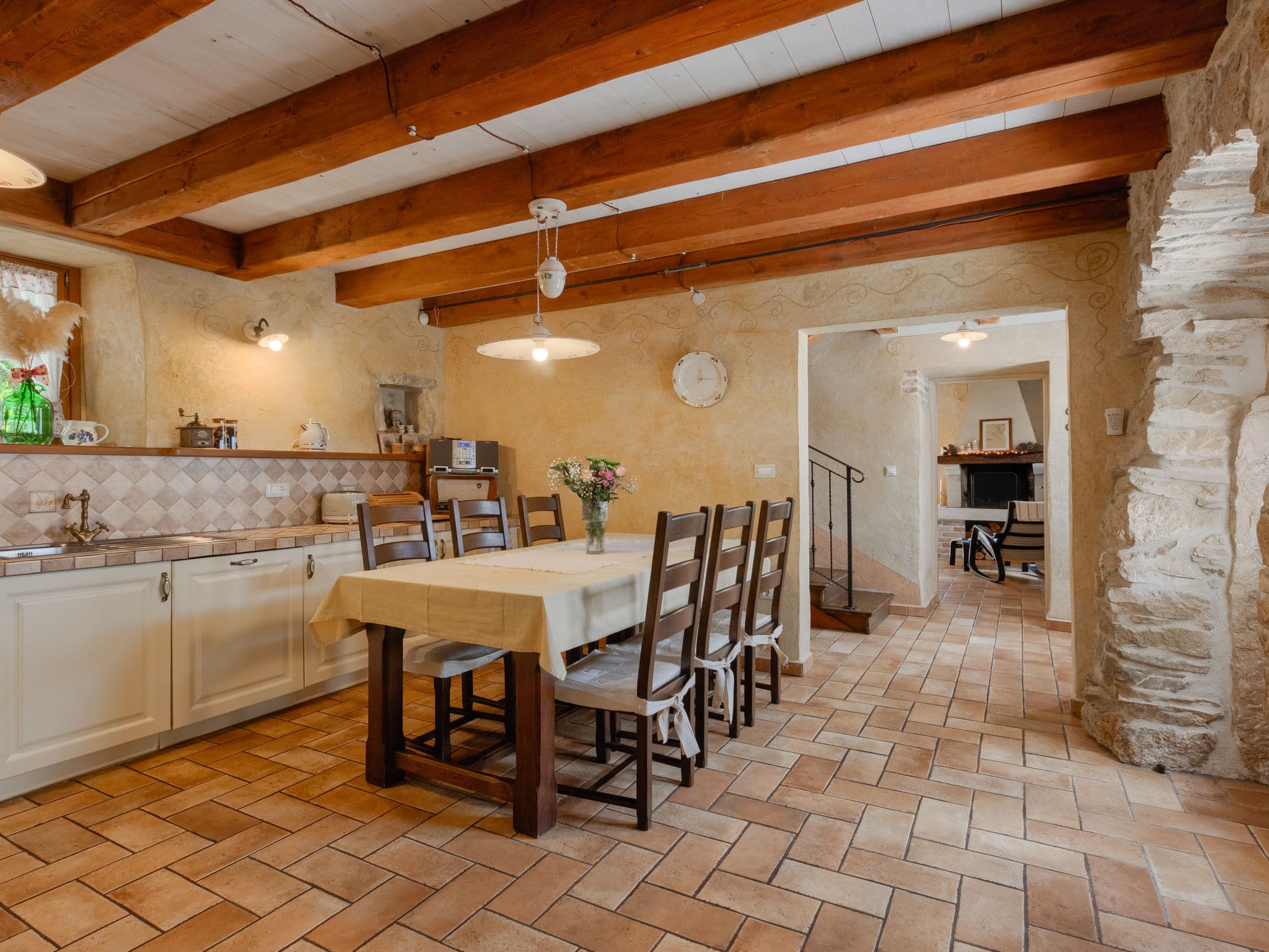 Kitchen / Dining Room